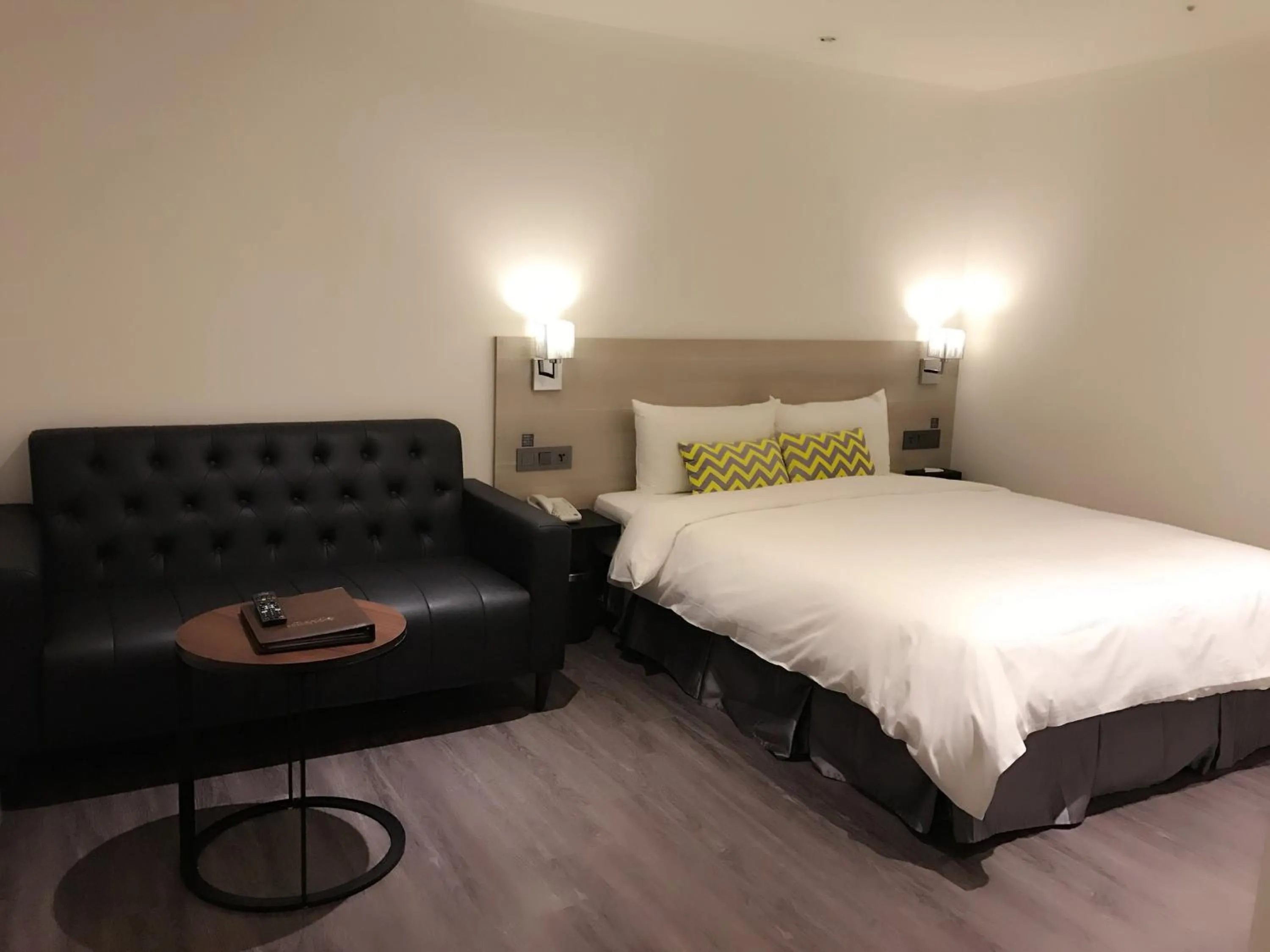 Bed in Goldinn Hotel