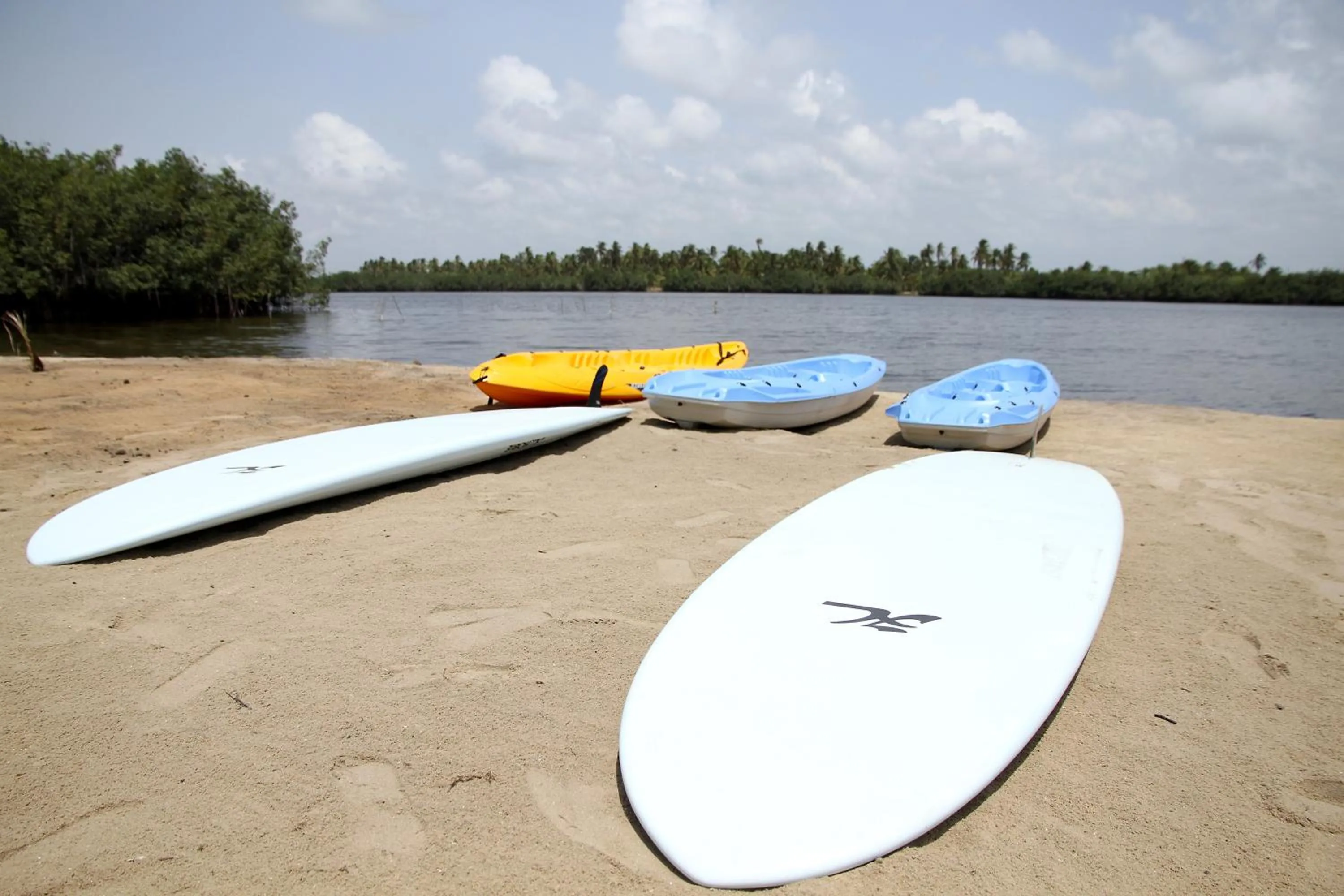 Canoeing in Casa Del Papa Resort & SPA