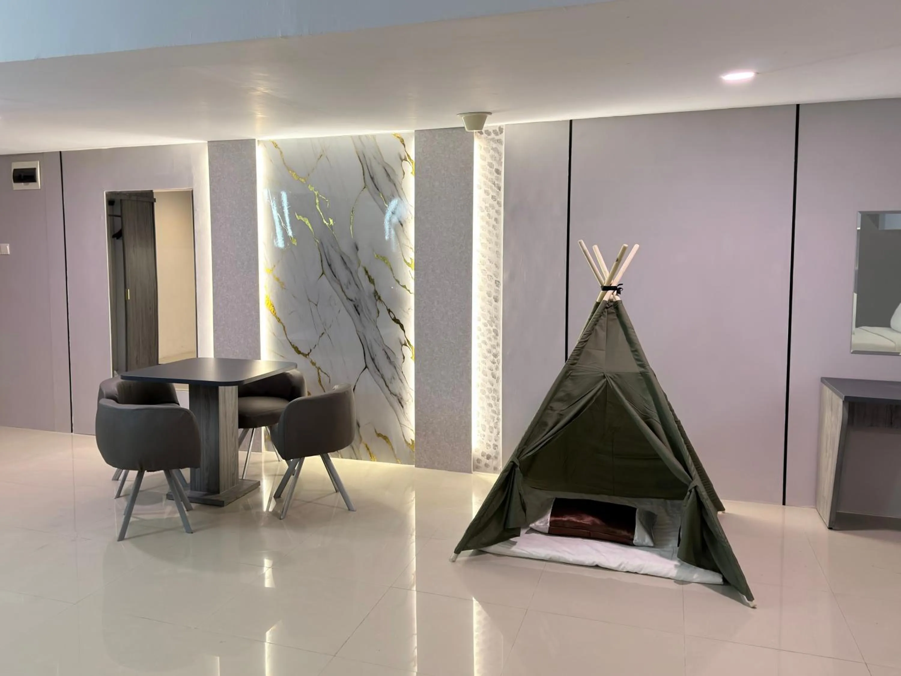 Living room in Swiss-Belhotel Makassar