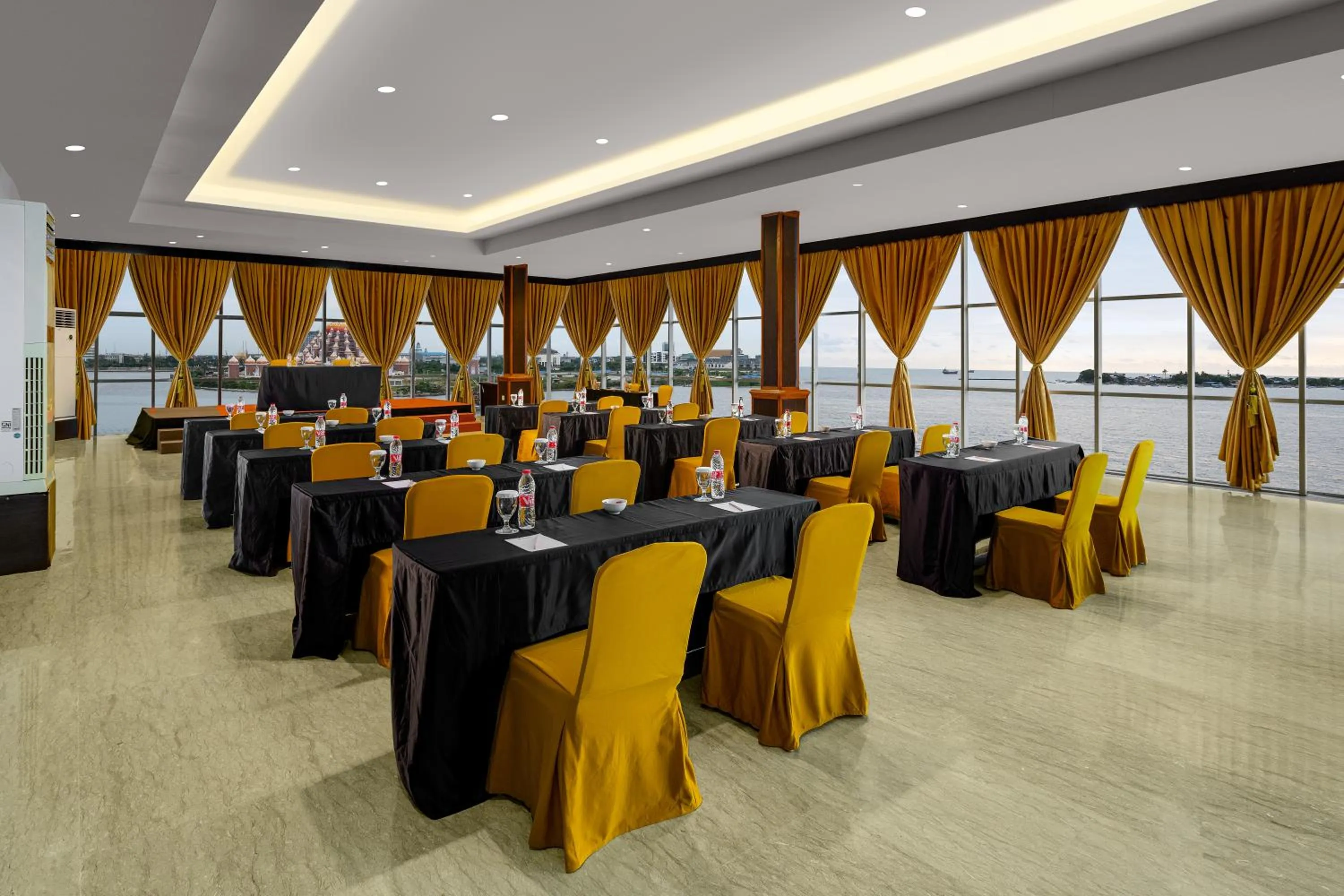 Meeting/conference room in Swiss-Belhotel Makassar