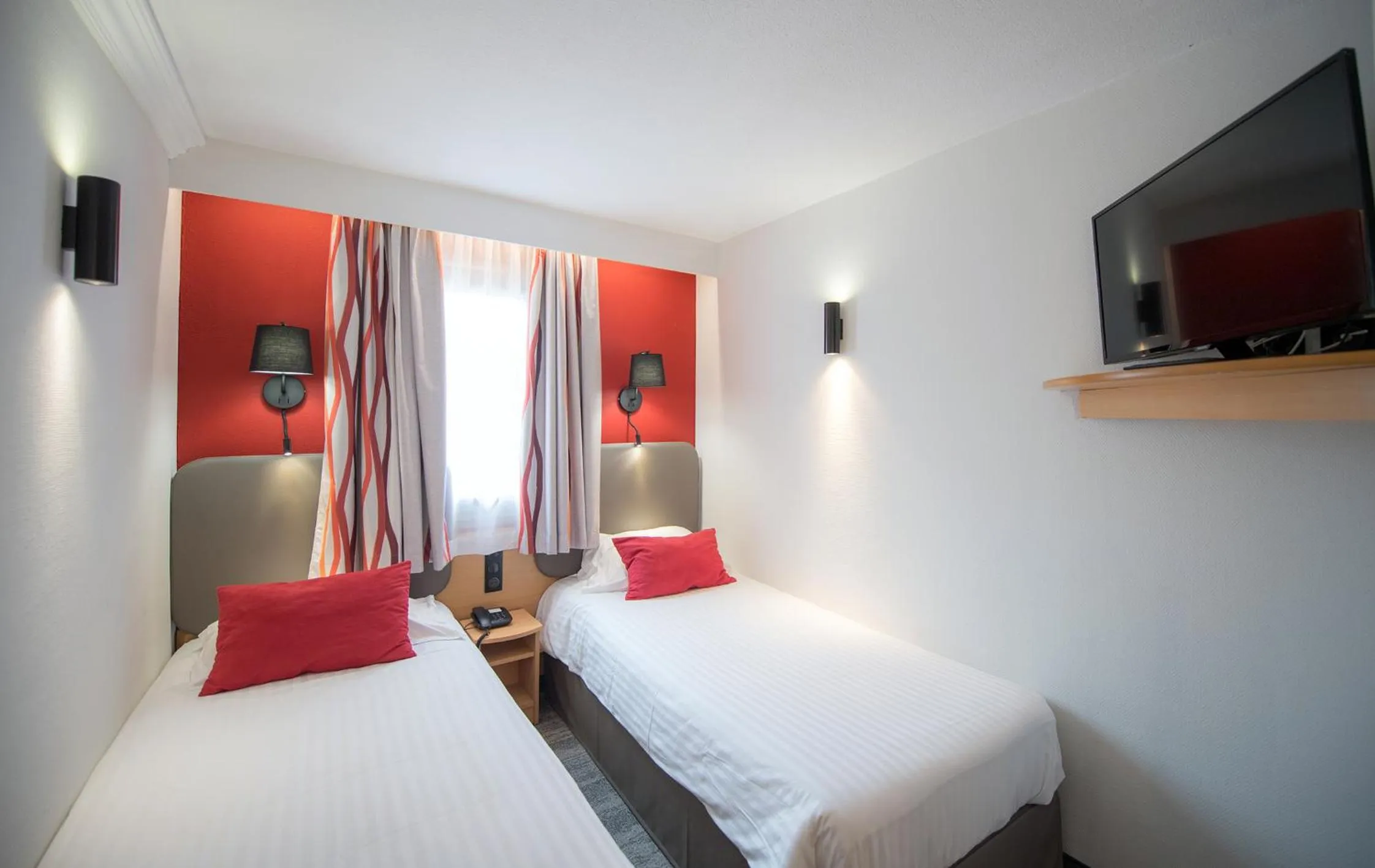 TV and multimedia, Bed in Promotel