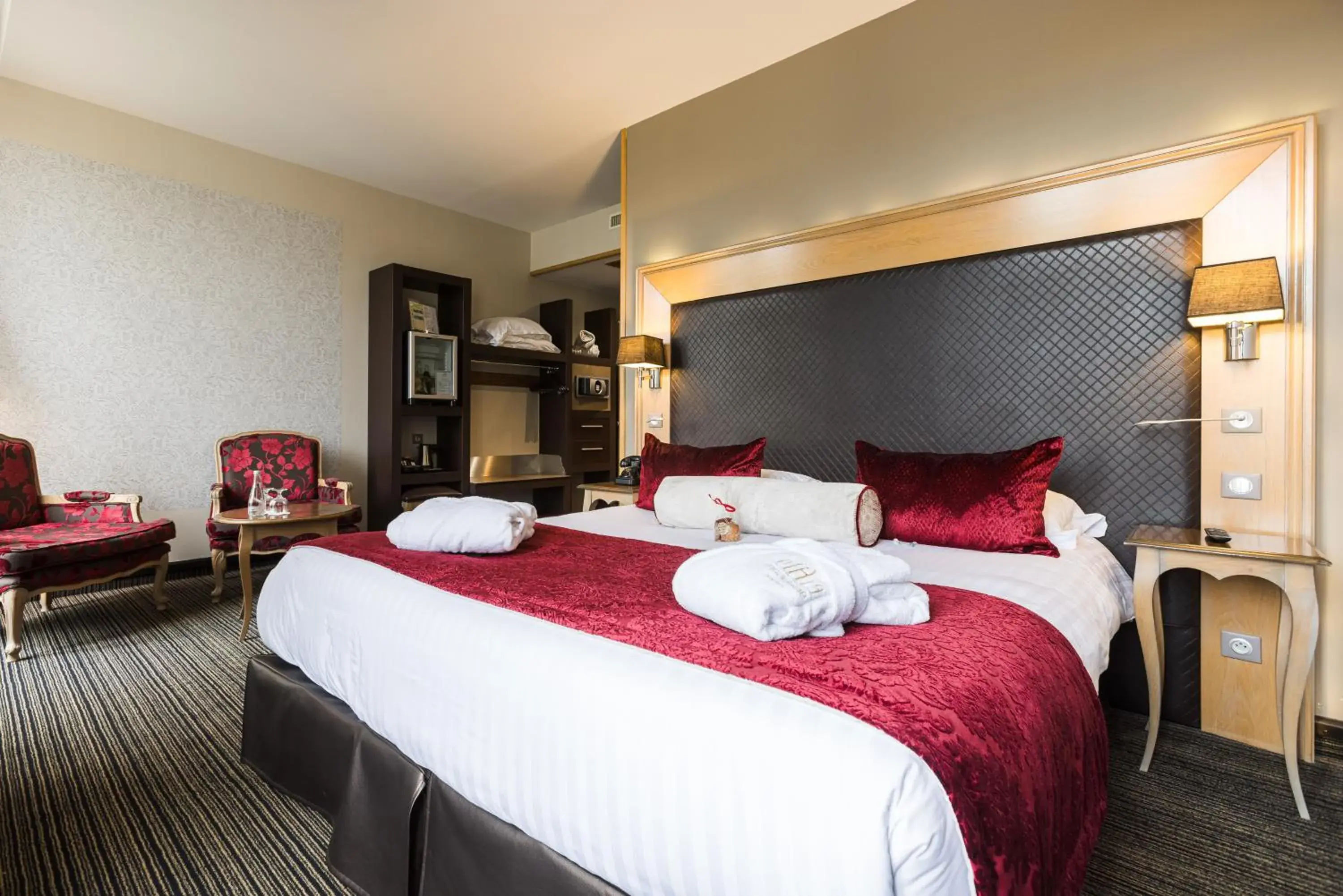 Prestige Double Room in Plaza Madeleine & Spa Prestige Double Room in Plaza Madeleine & Spa