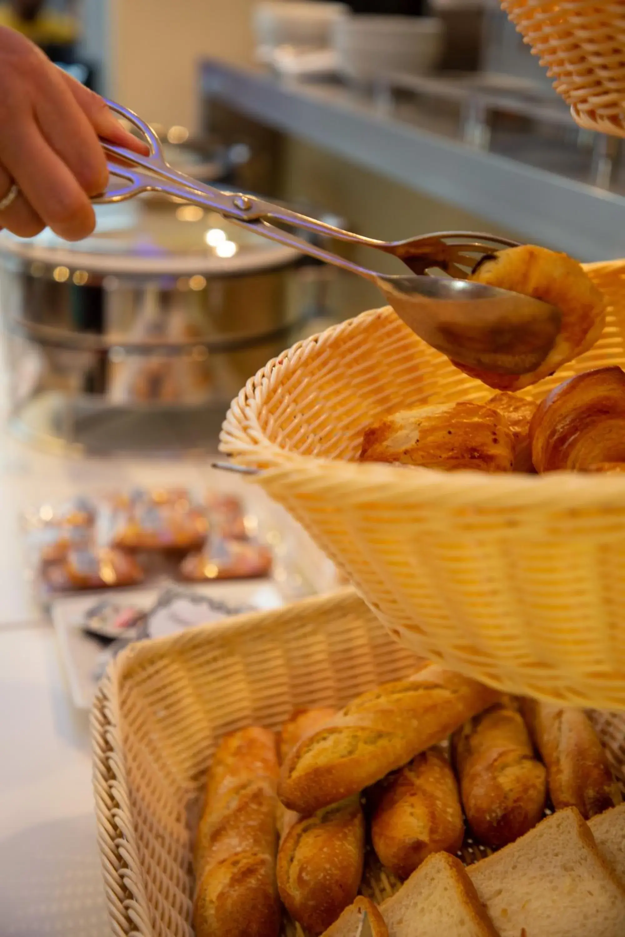 Buffet breakfast in Appart Hôtel Clément Ader Buffet breakfast in Appart Hôtel Clément Ader