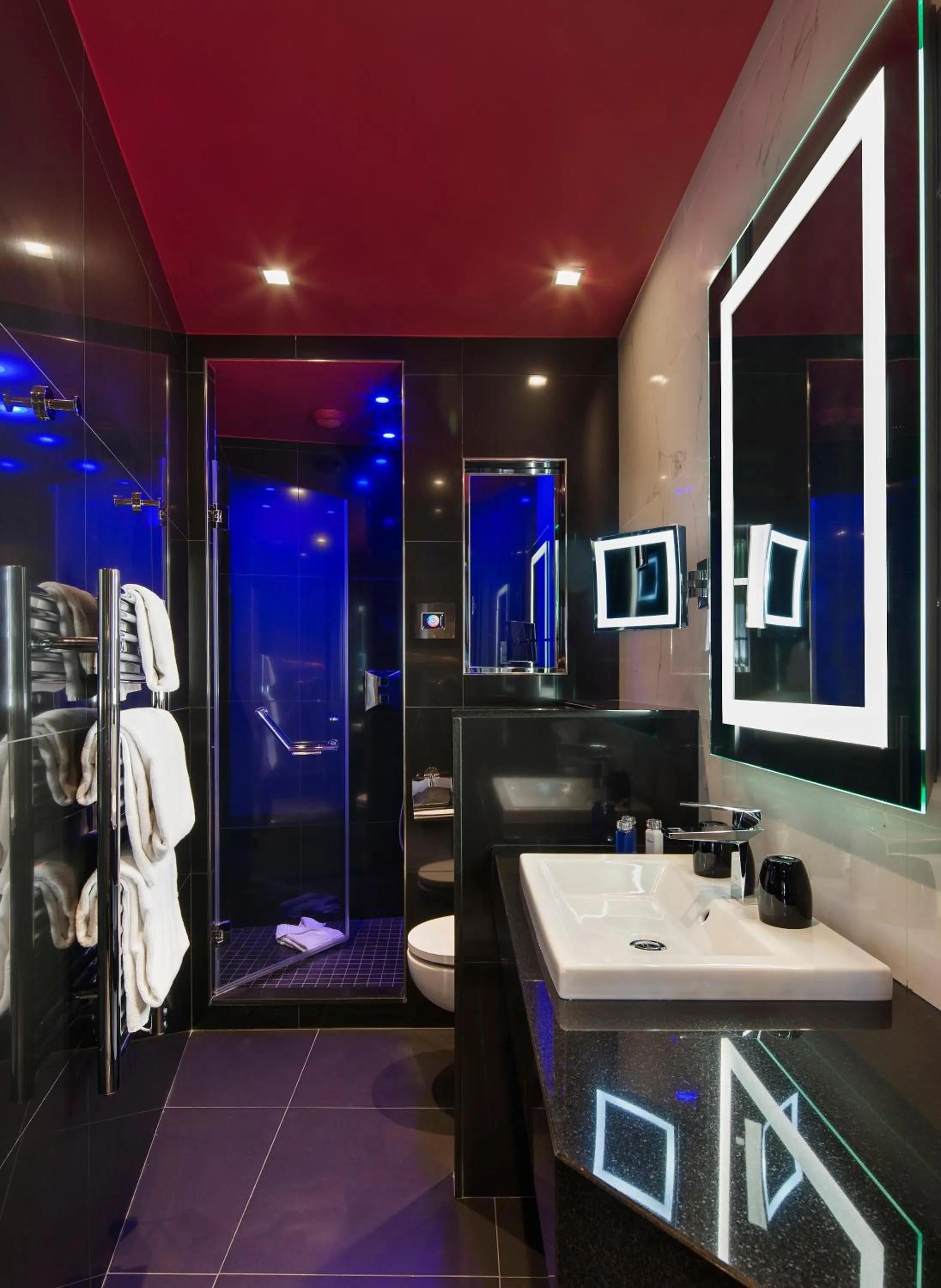 Bathroom in Maison Albar - Le Diamond