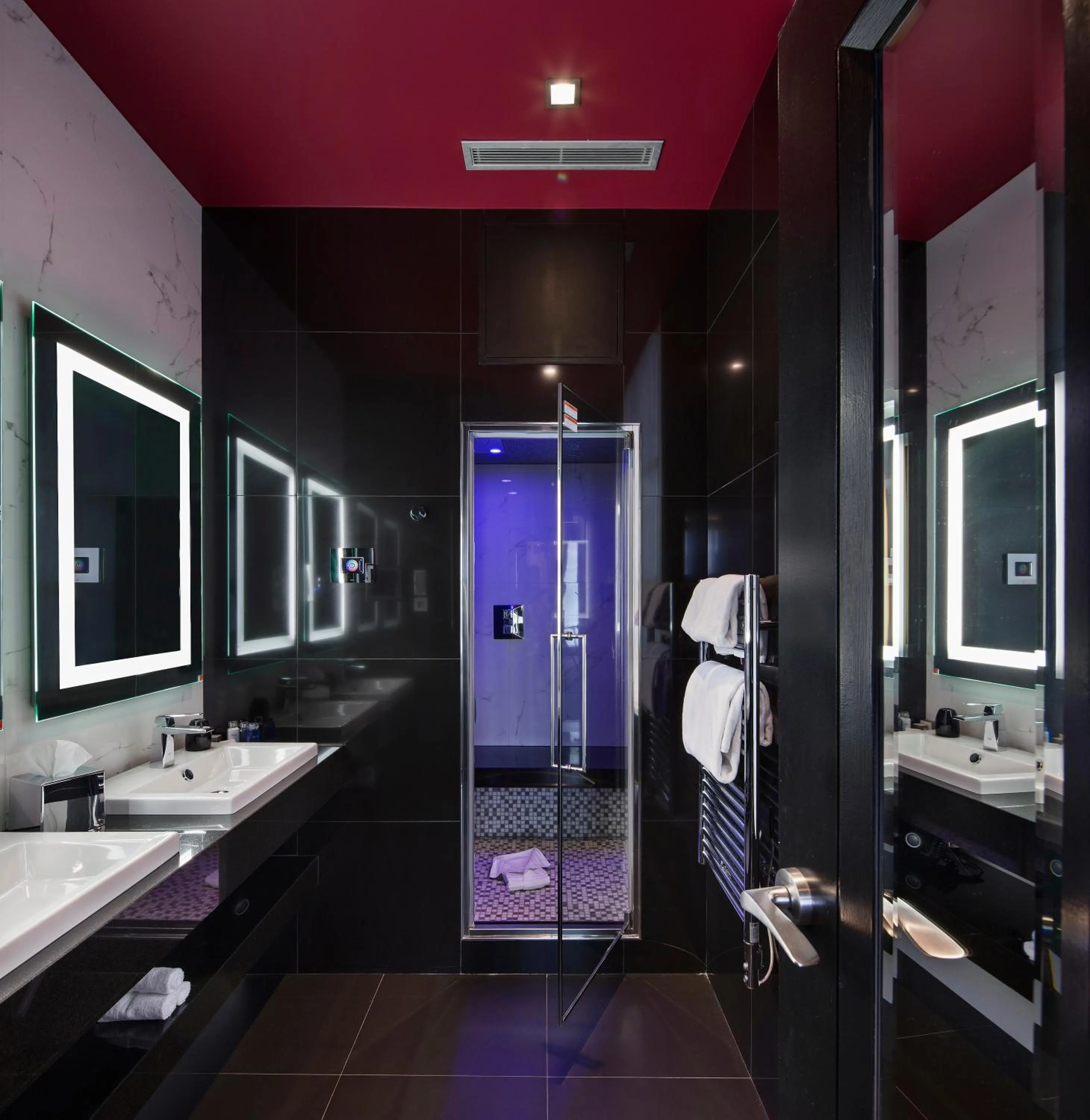 Bathroom in Maison Albar - Le Diamond