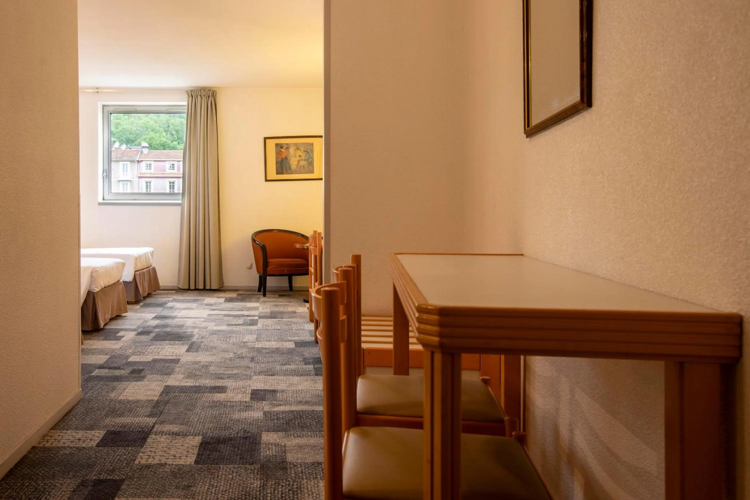 Property building in Hôtel Paradis