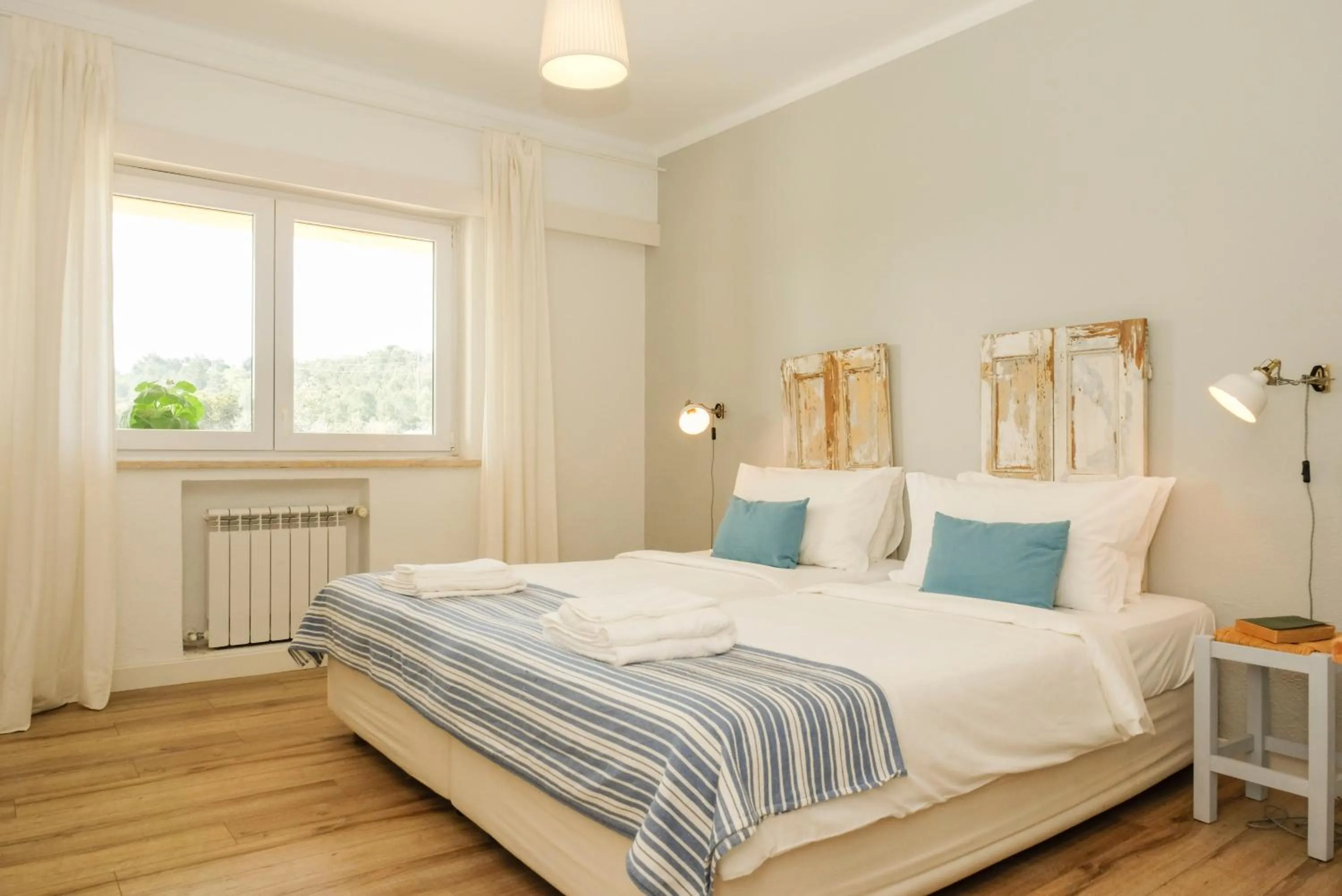 Bed in Lisbon Country Villa