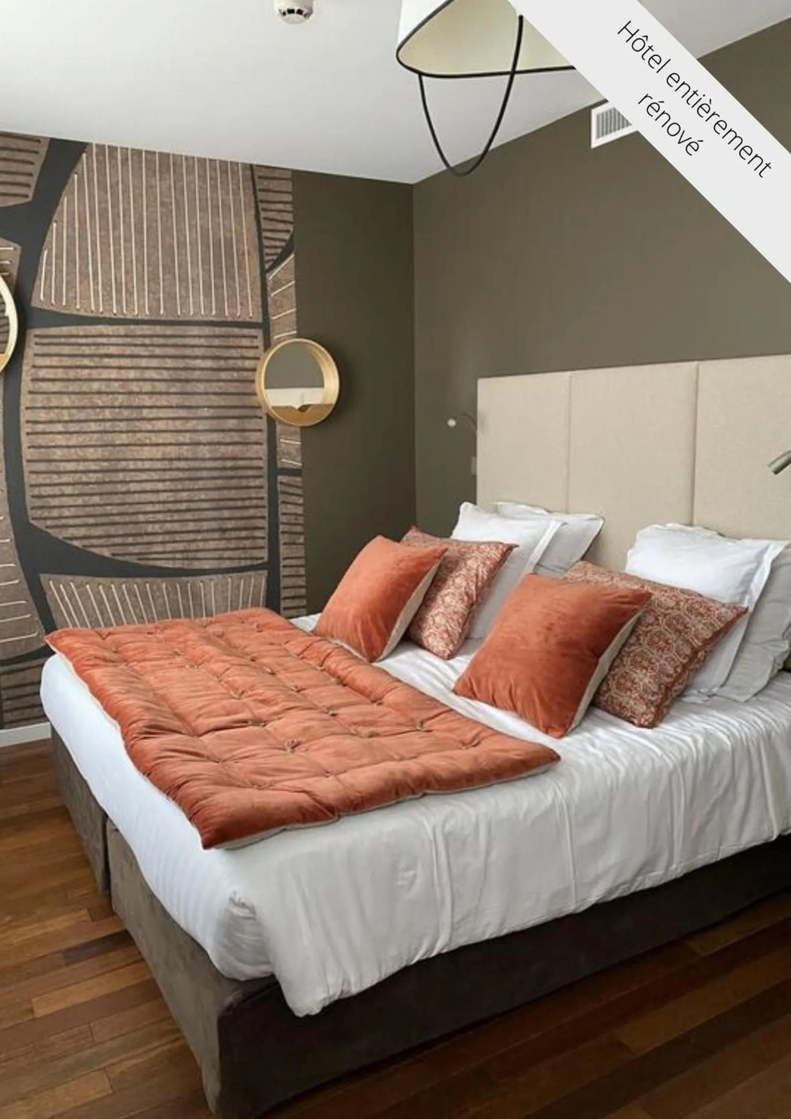 Nearby landmark, Bed in HR Hôtel-Restaurant & Spa Marin