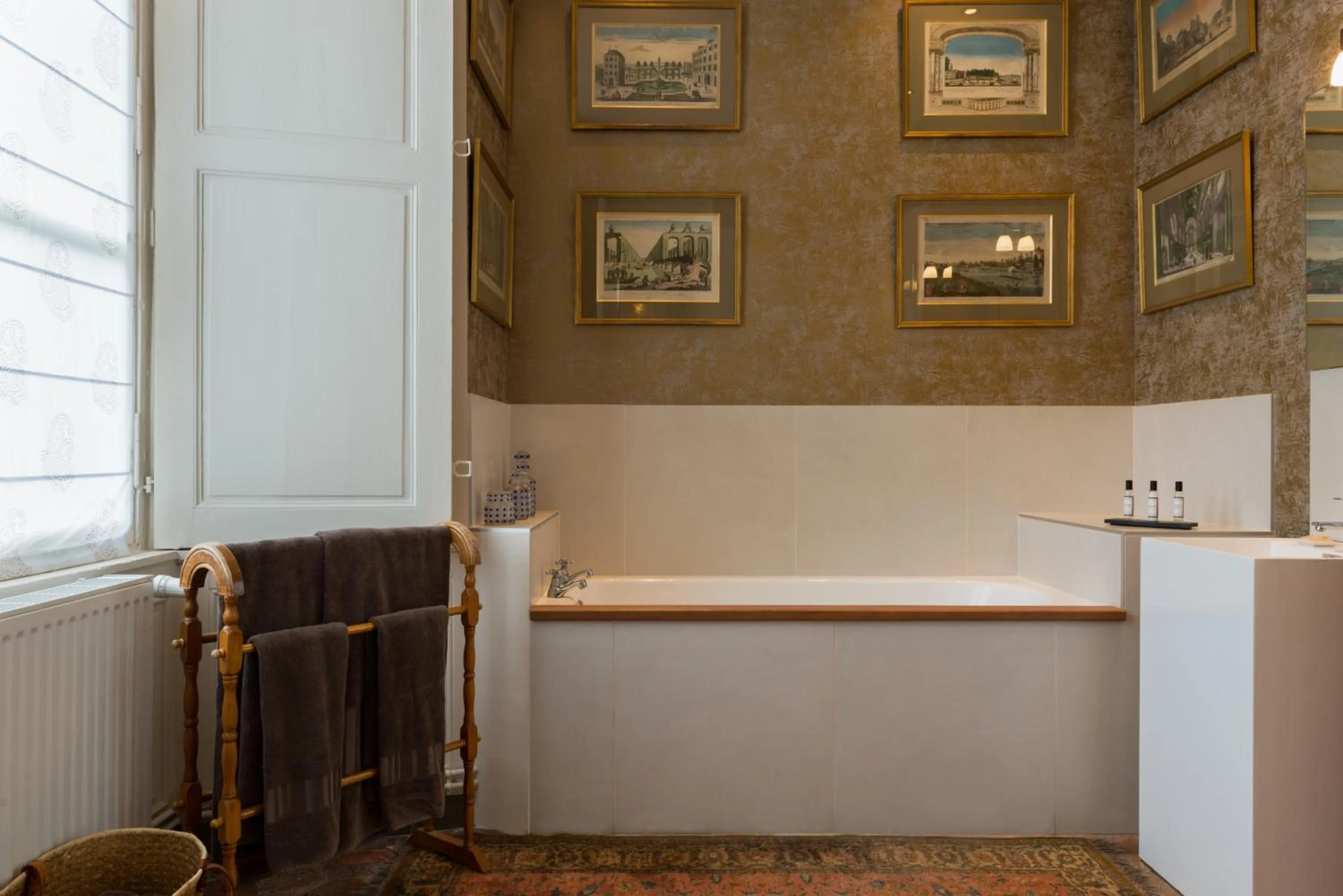 Bathroom in Château de Saint Paterne