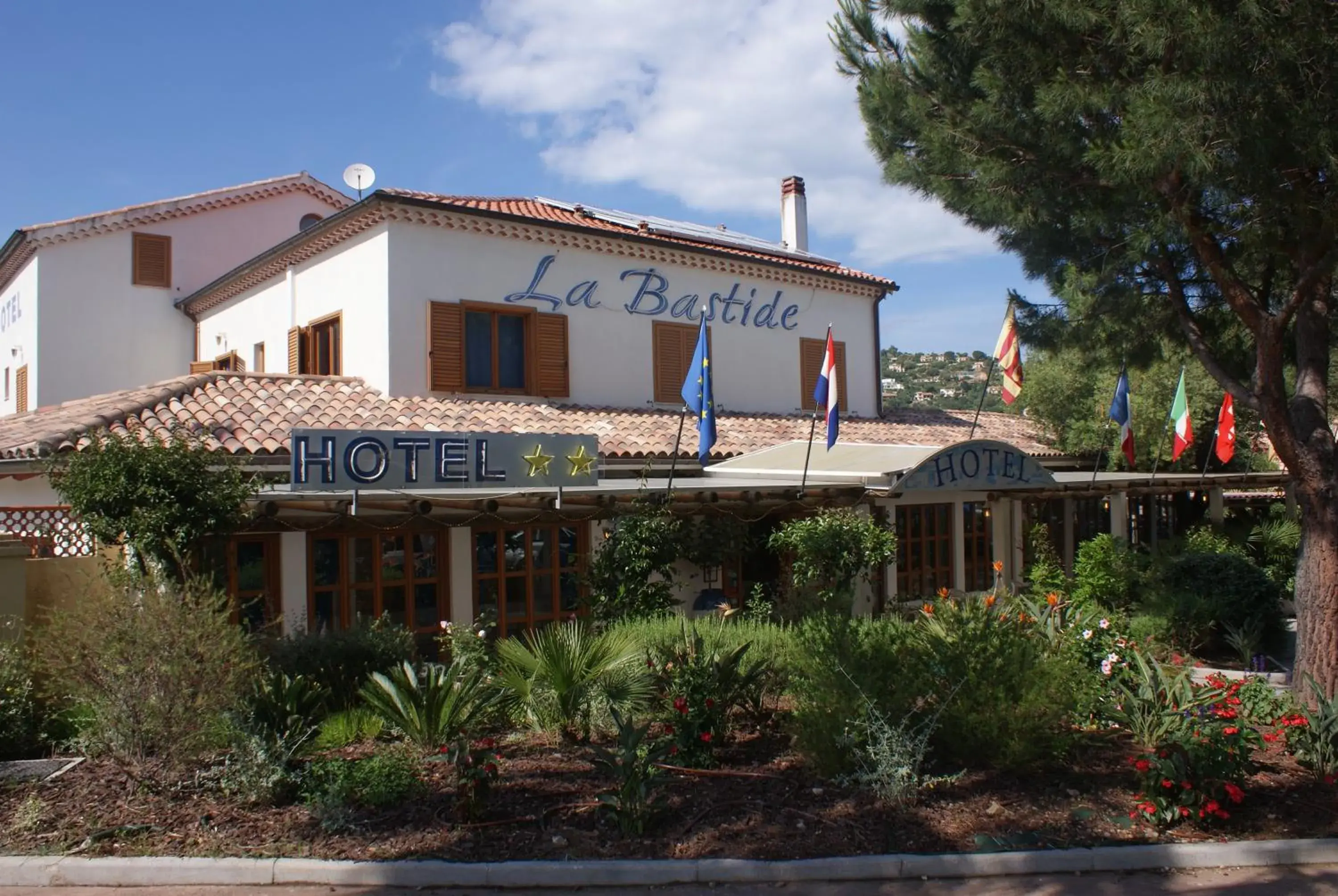 Hotel La Bastide Hotel La Bastide