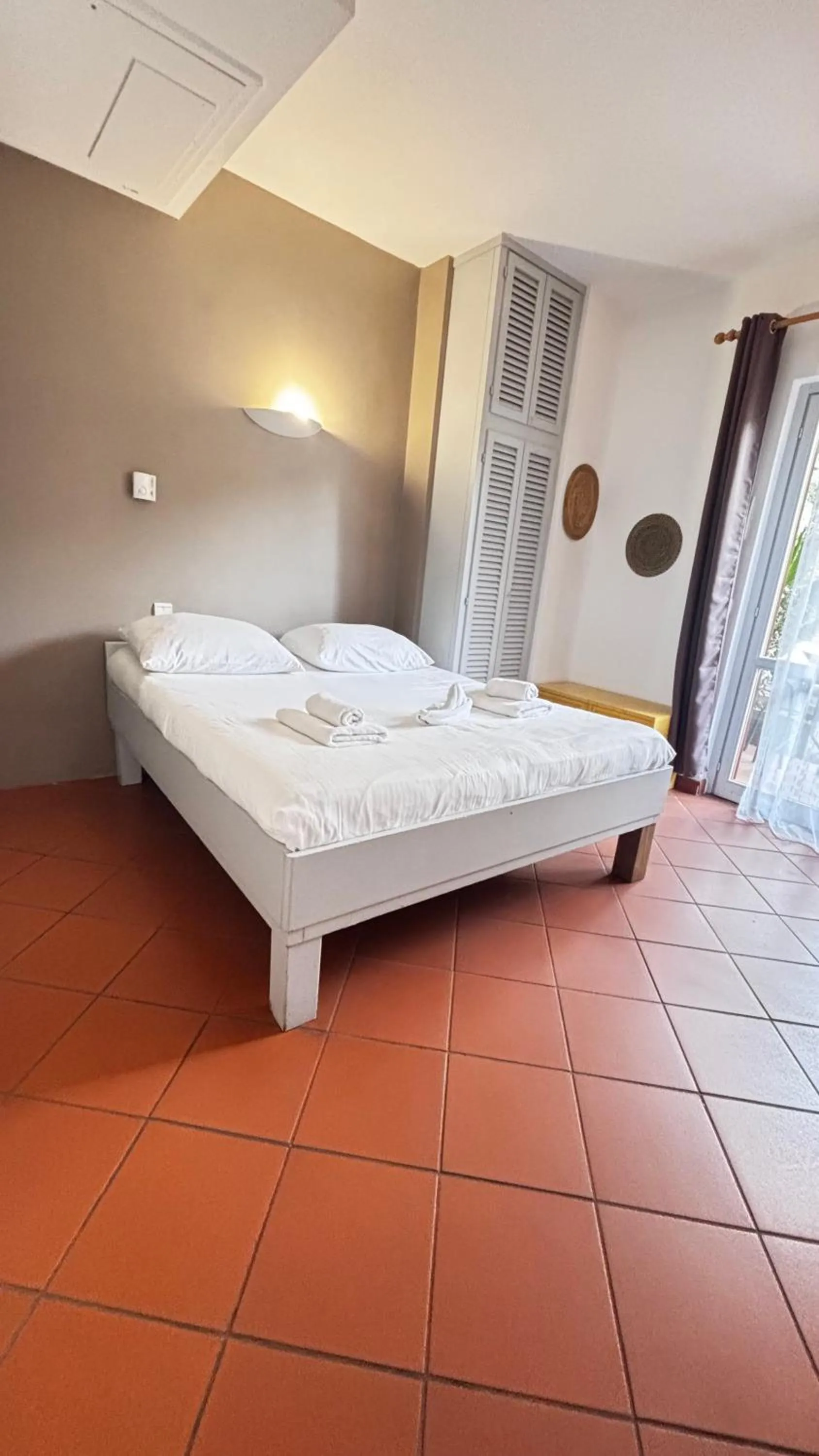 Bed in Hotel La Bastide