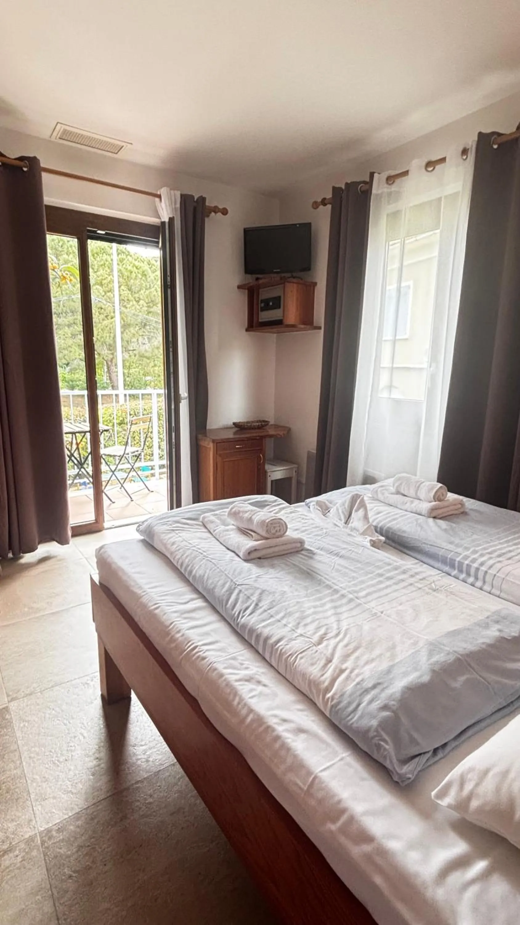 Bed in Hotel La Bastide