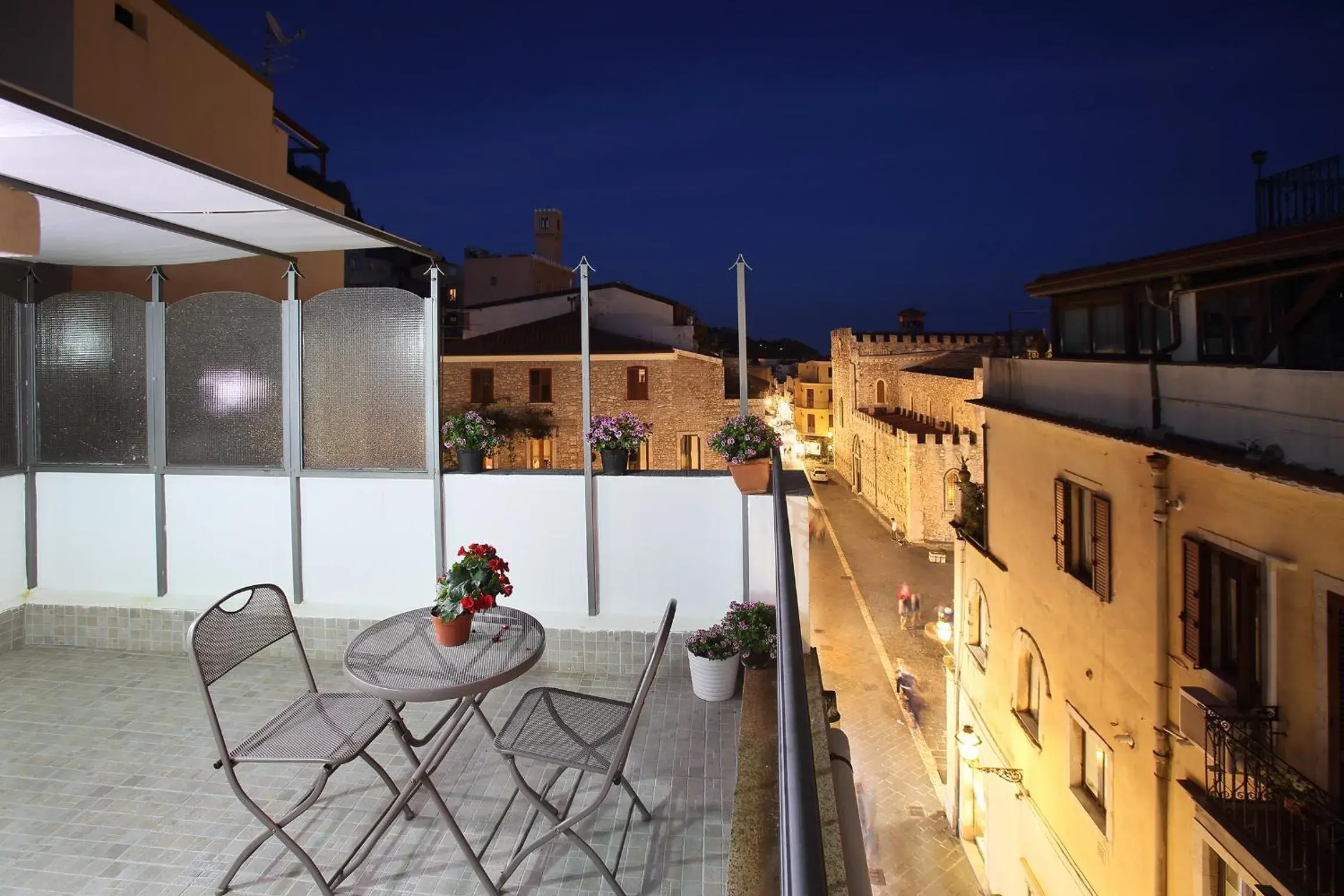 Double Room with Terrace in Casa Fresta Double Room with Terrace in Casa Fresta