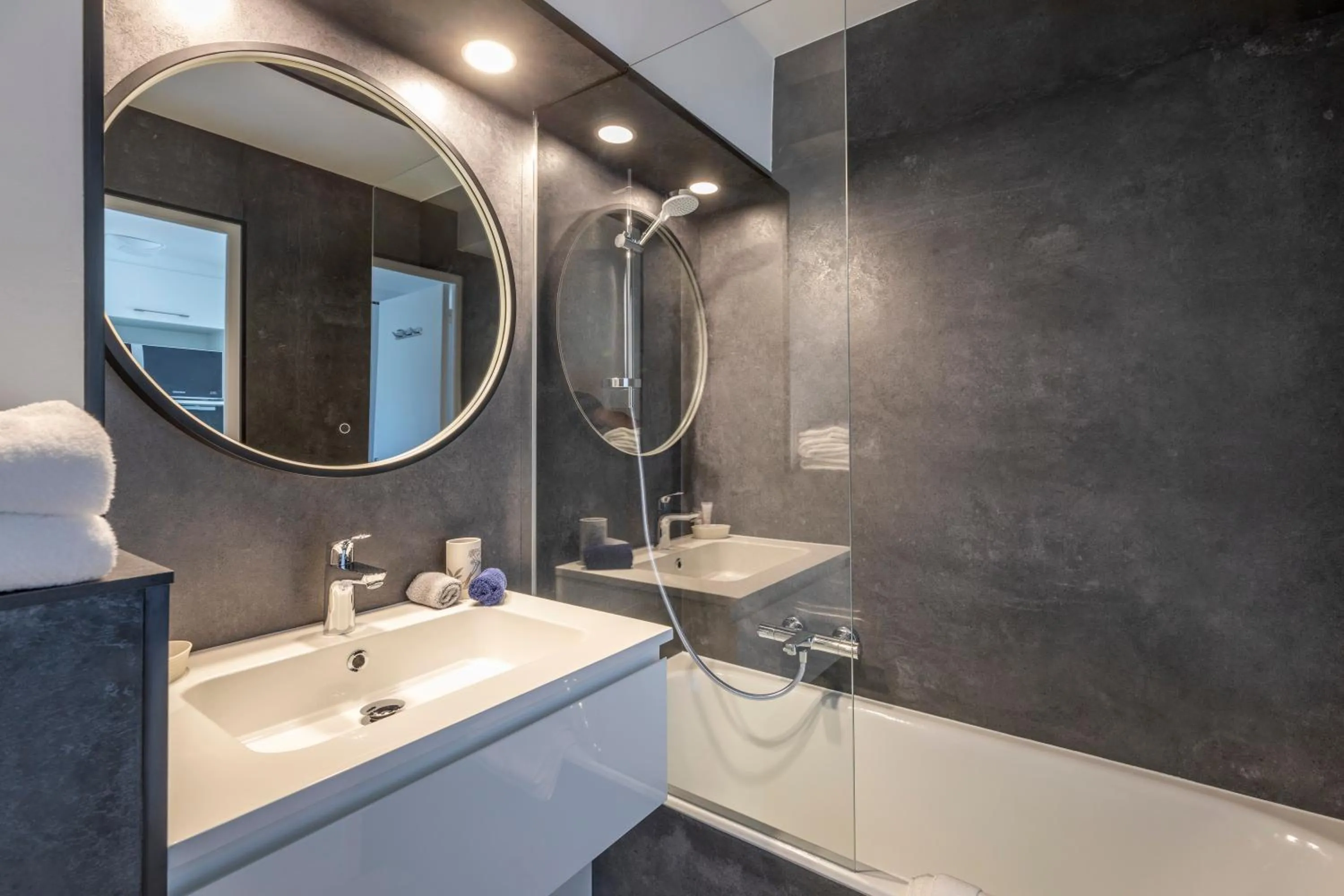 Bathroom in Louison Appart & Suite