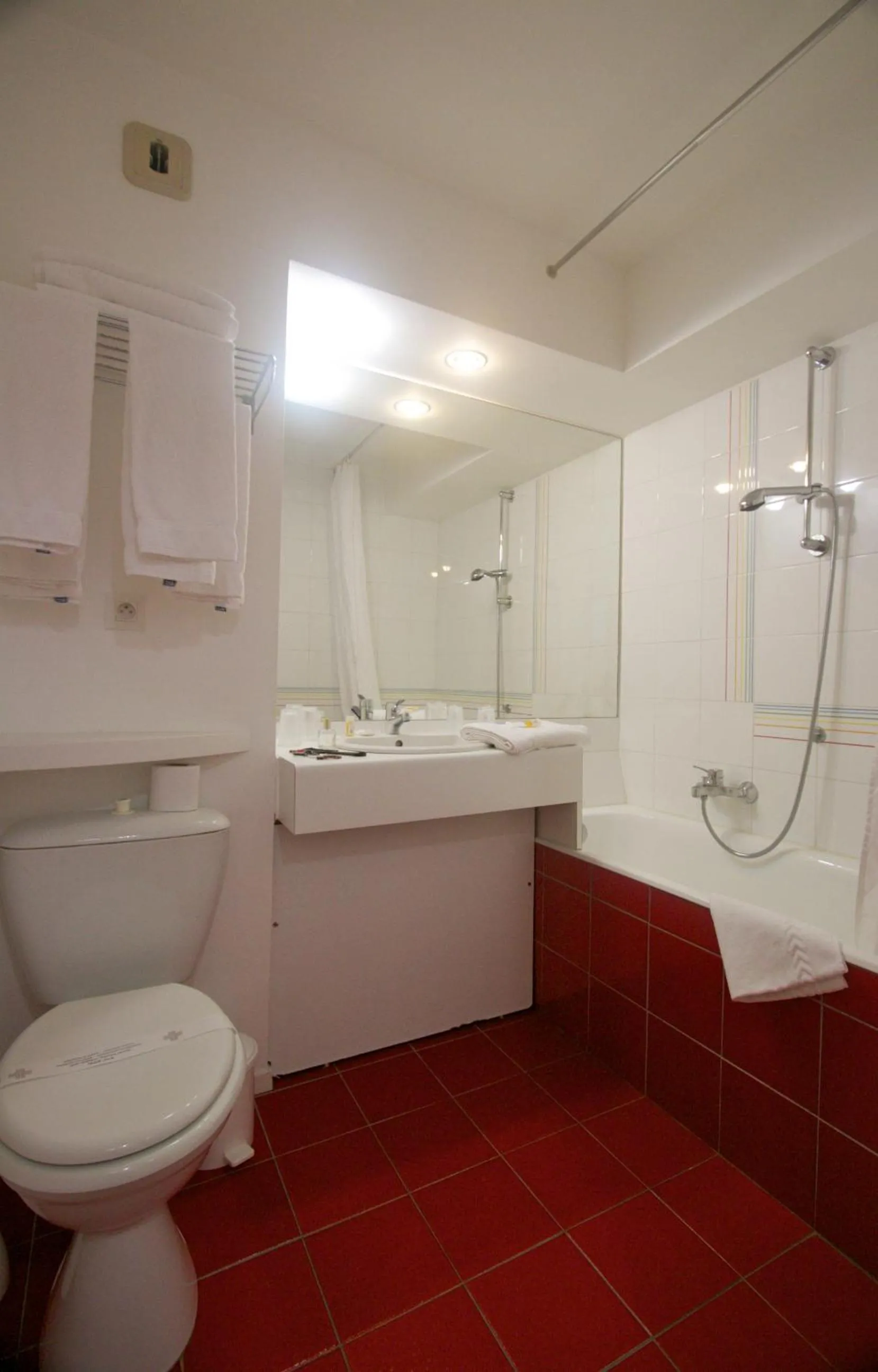 Bathroom in Louison Appart & Suite