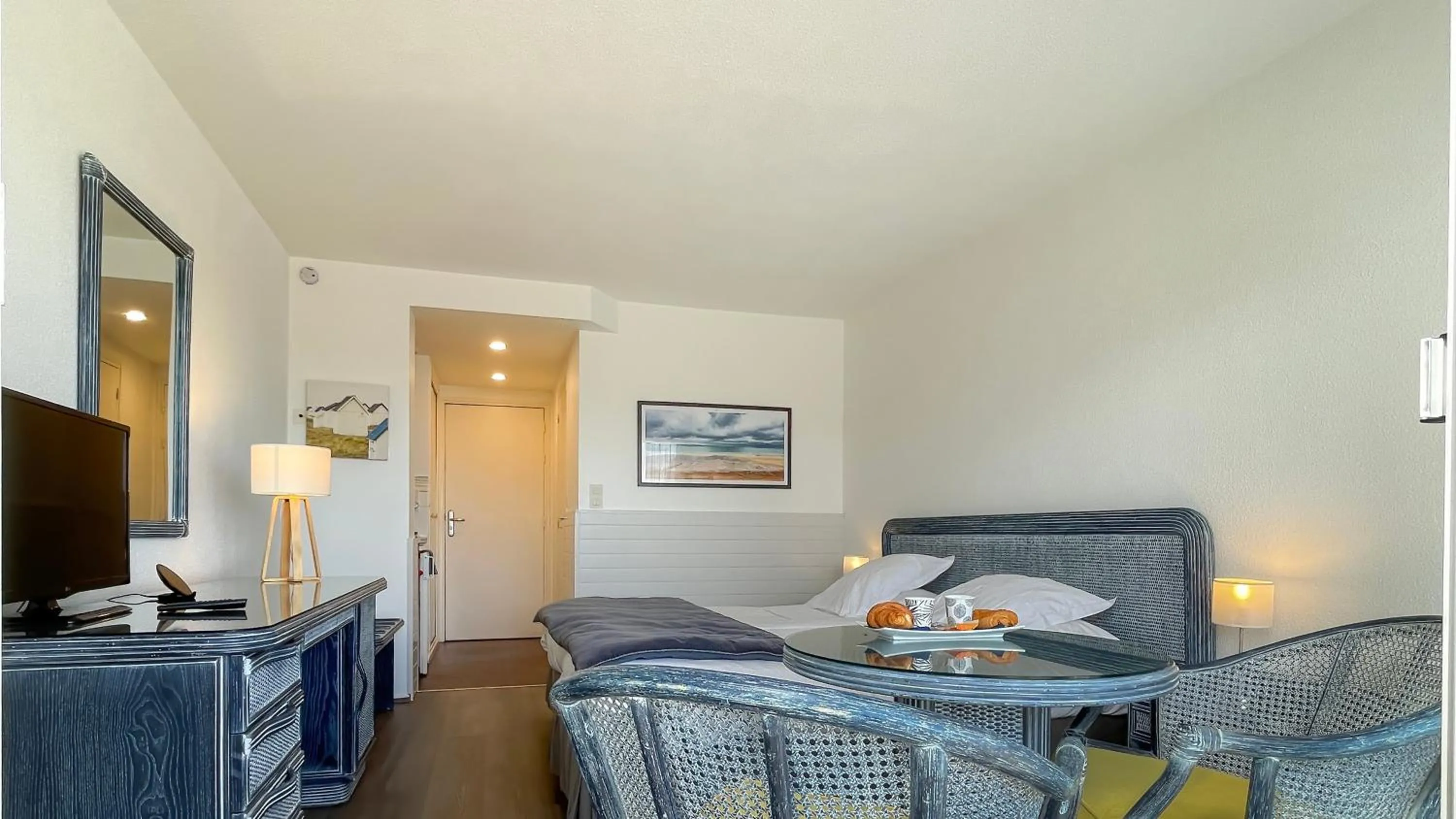 Bed in Louison Appart & Suite