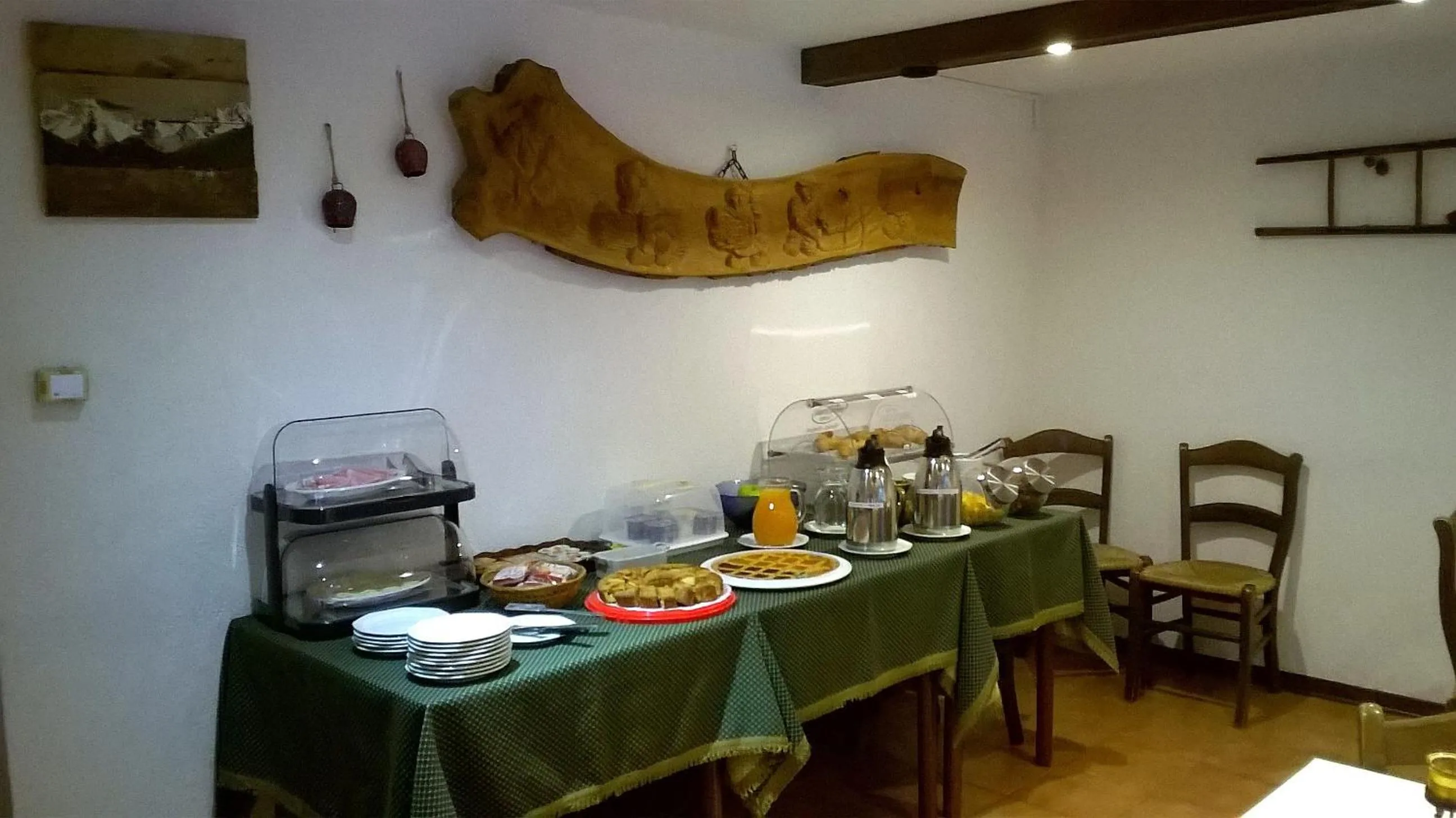 Breakfast in Hotel Paradisia