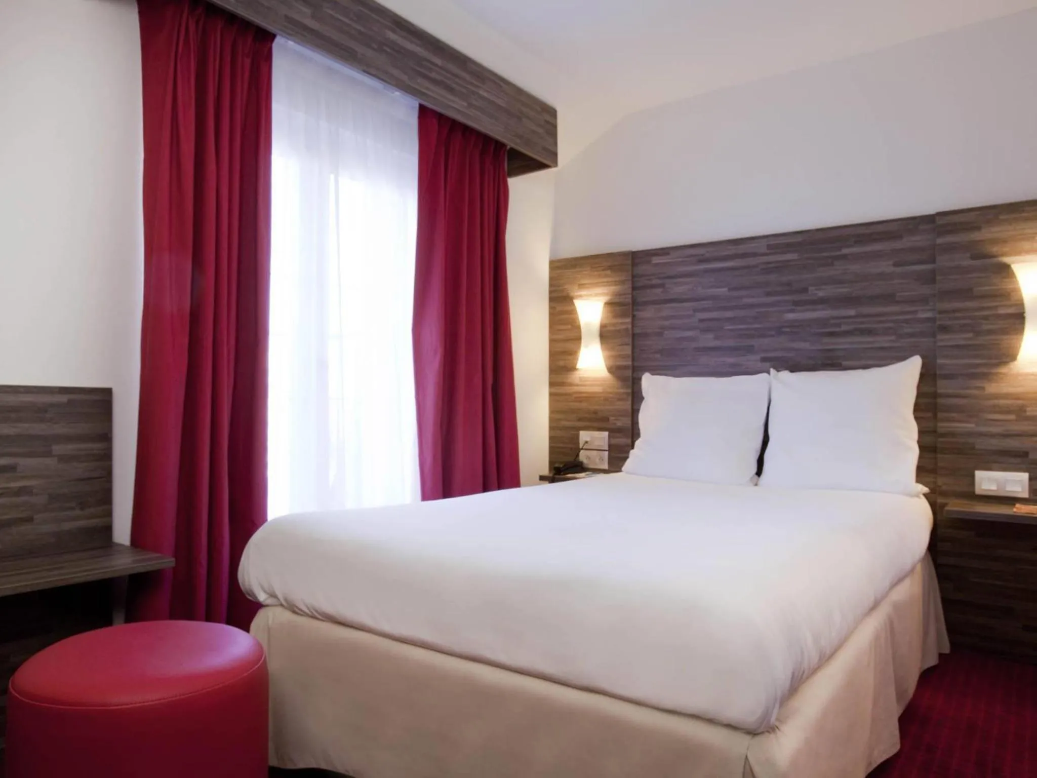 Bedroom, Bed in ibis Styles Rennes Centre Gare Nord