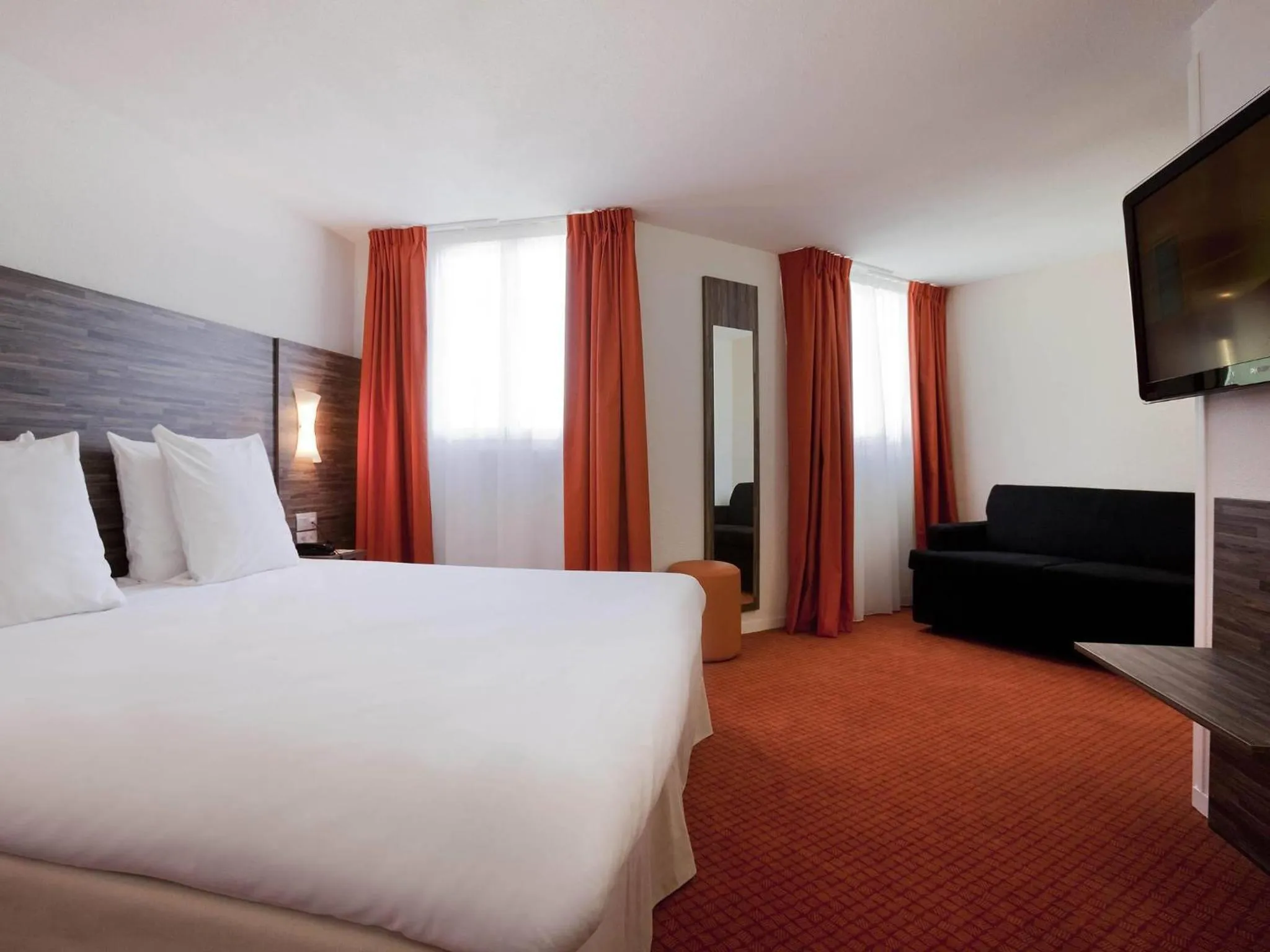 Bedroom, Bed in ibis Styles Rennes Centre Gare Nord