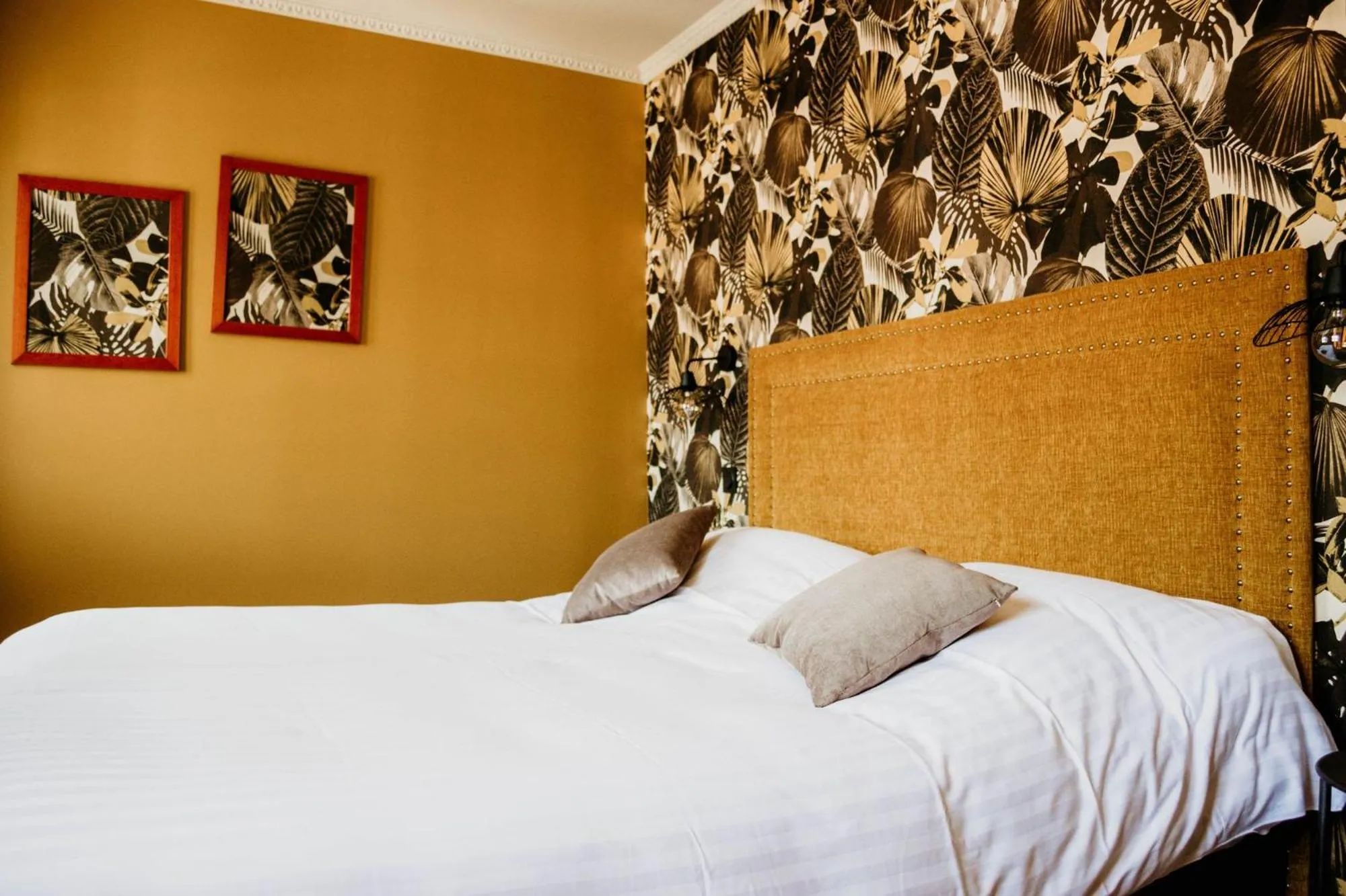 Bed in La villa 10 HÔTEL SPA