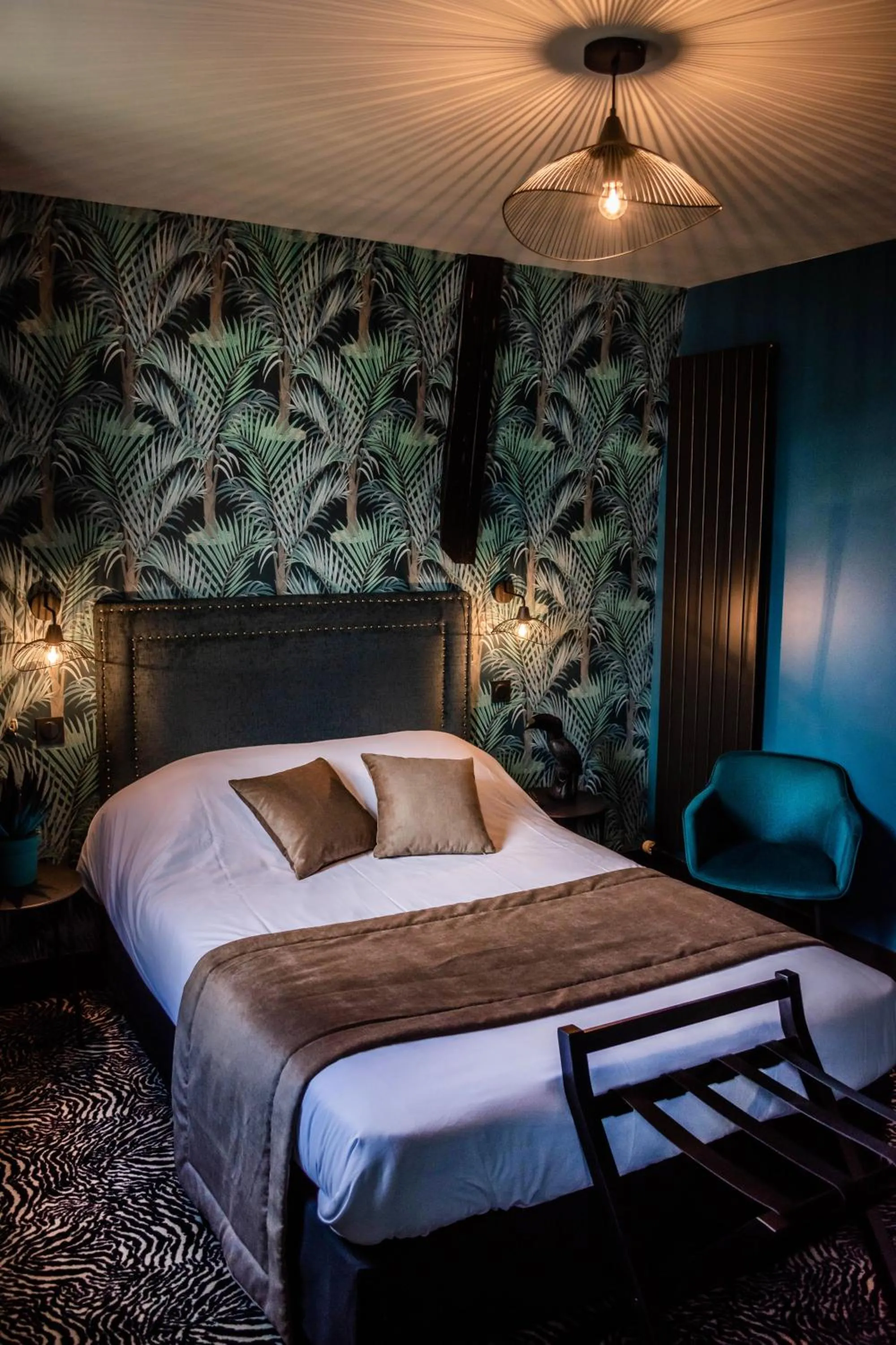 Bed in La villa 10 HÔTEL SPA