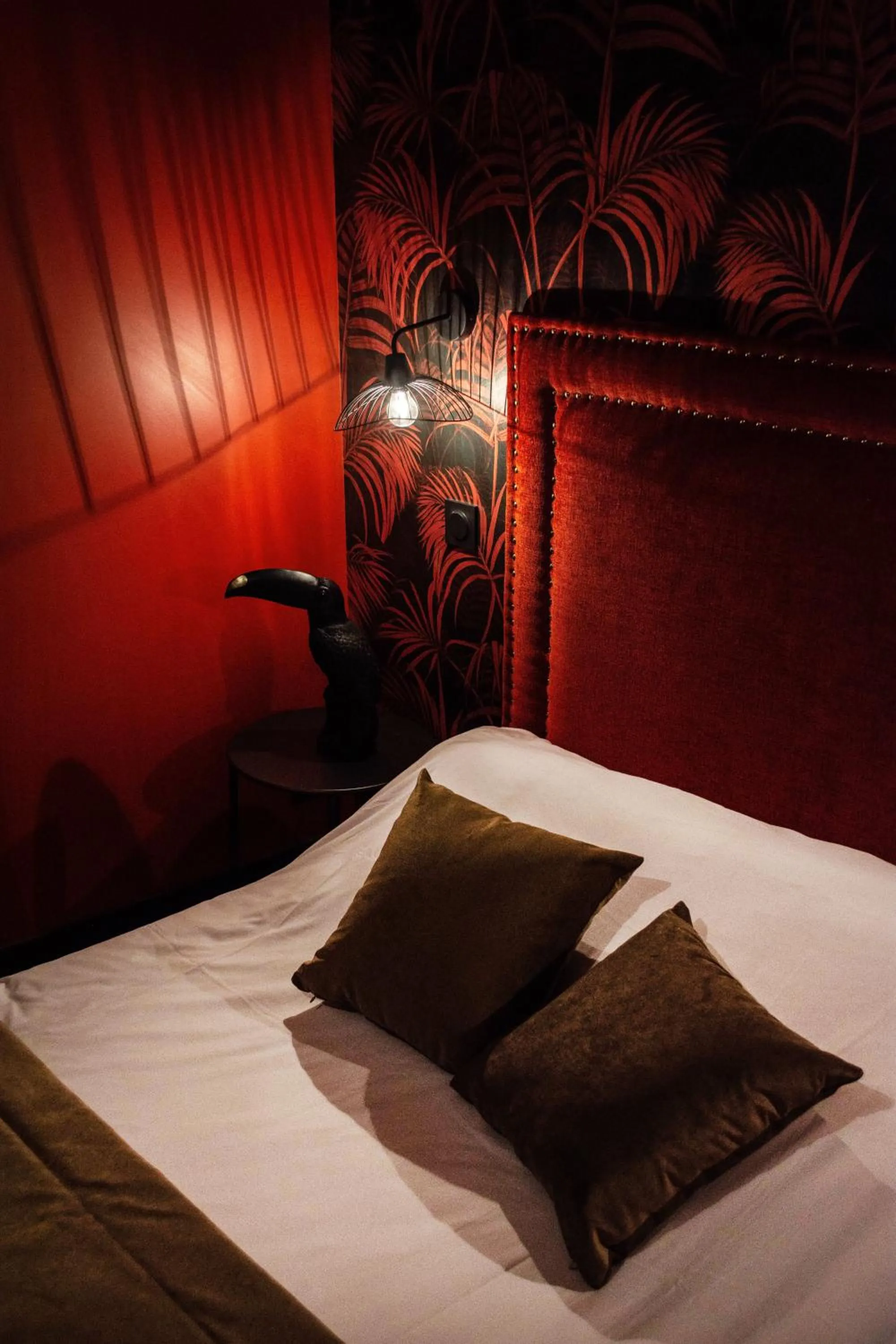 Bedroom, Bed in La villa 10 HÔTEL SPA