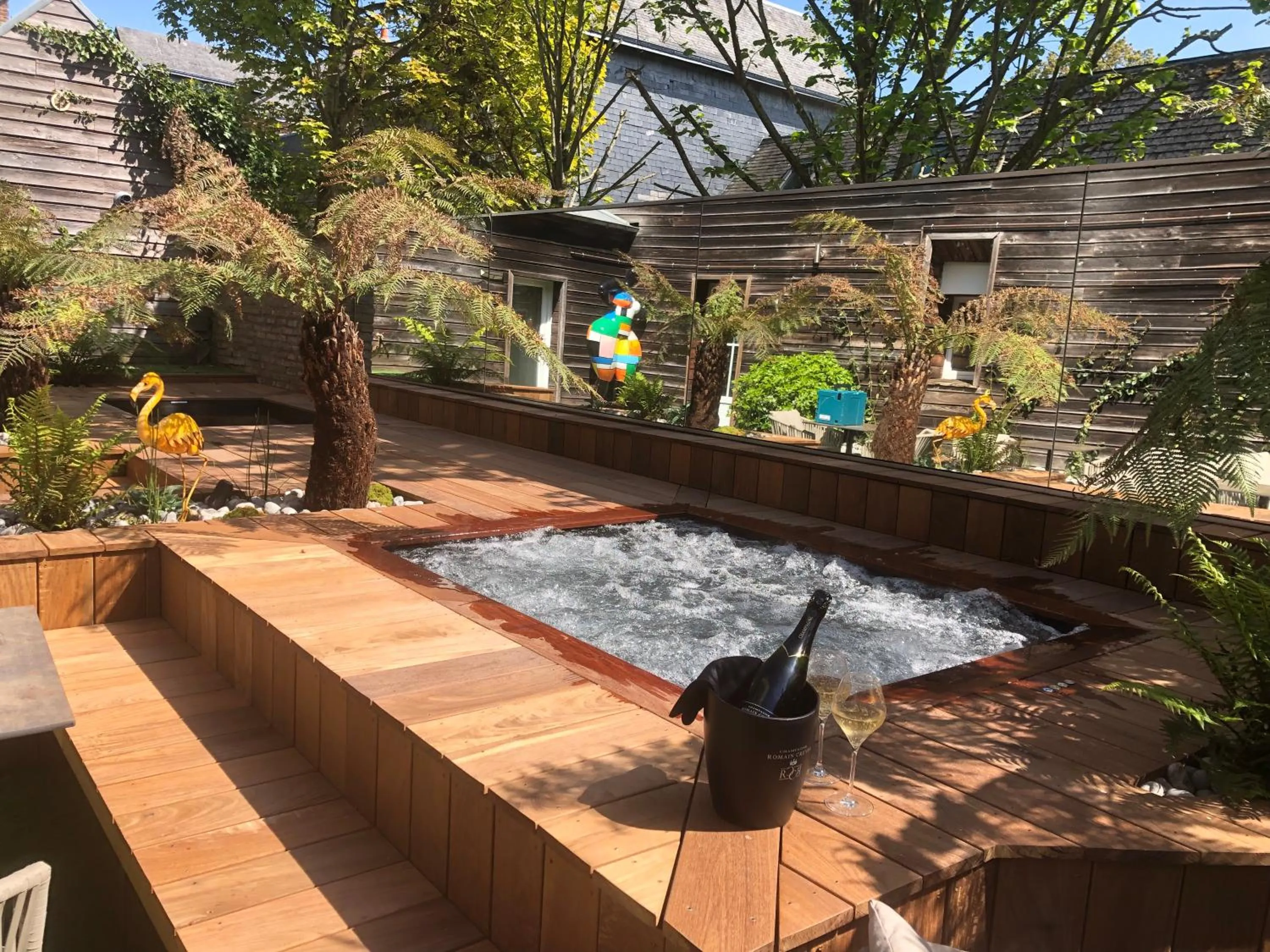 Spa and wellness centre/facilities in La villa 10 HÔTEL SPA