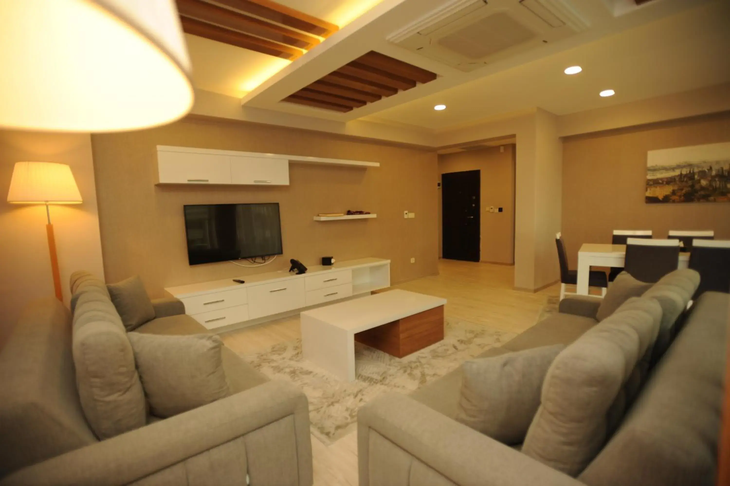 One-Bedroom Apartment with Sea View in Qamar Prestige Suites One-Bedroom Apartment with Sea View in Qamar Prestige Suites