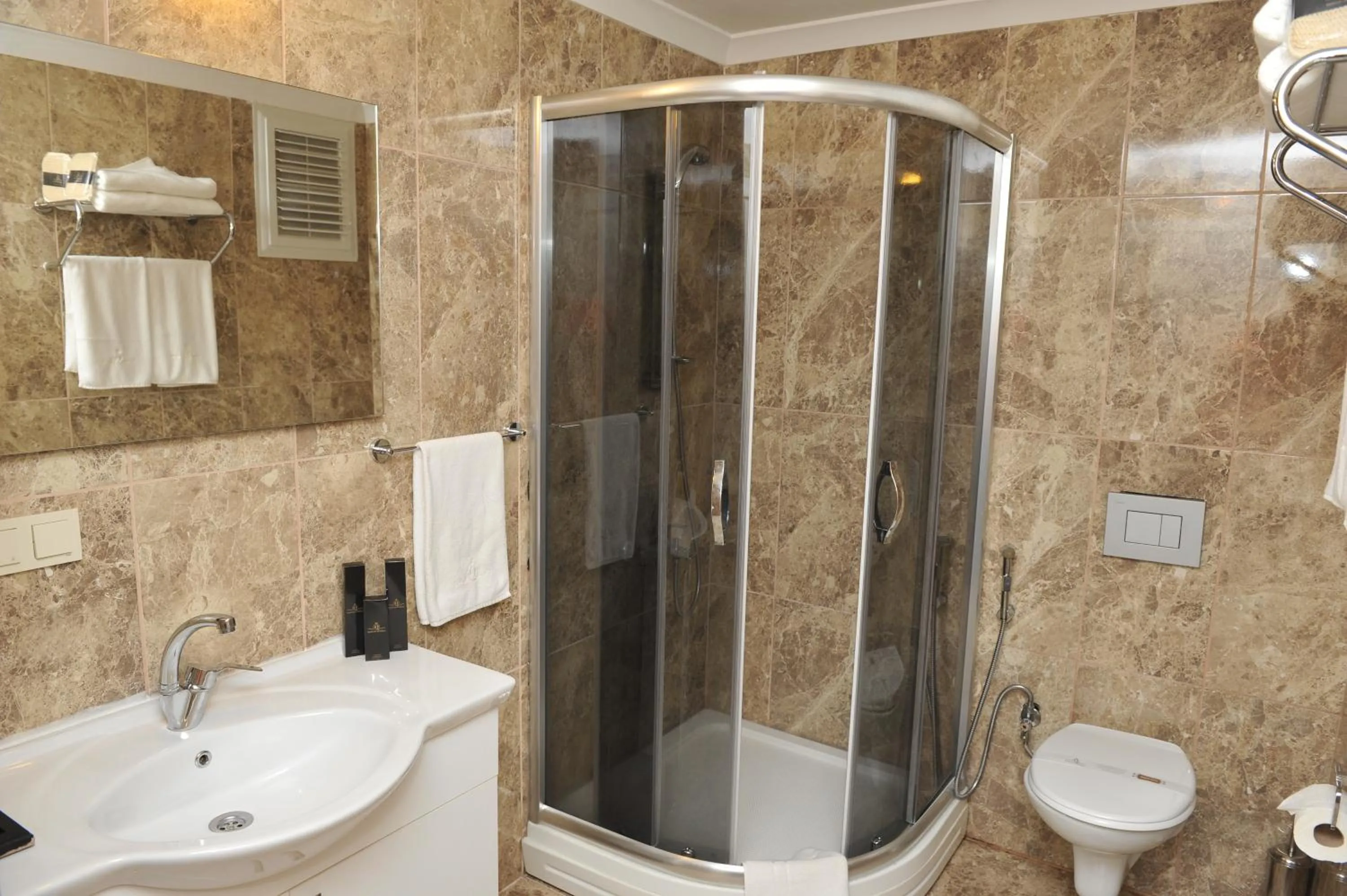 Bathroom in Qamar Prestige Suites