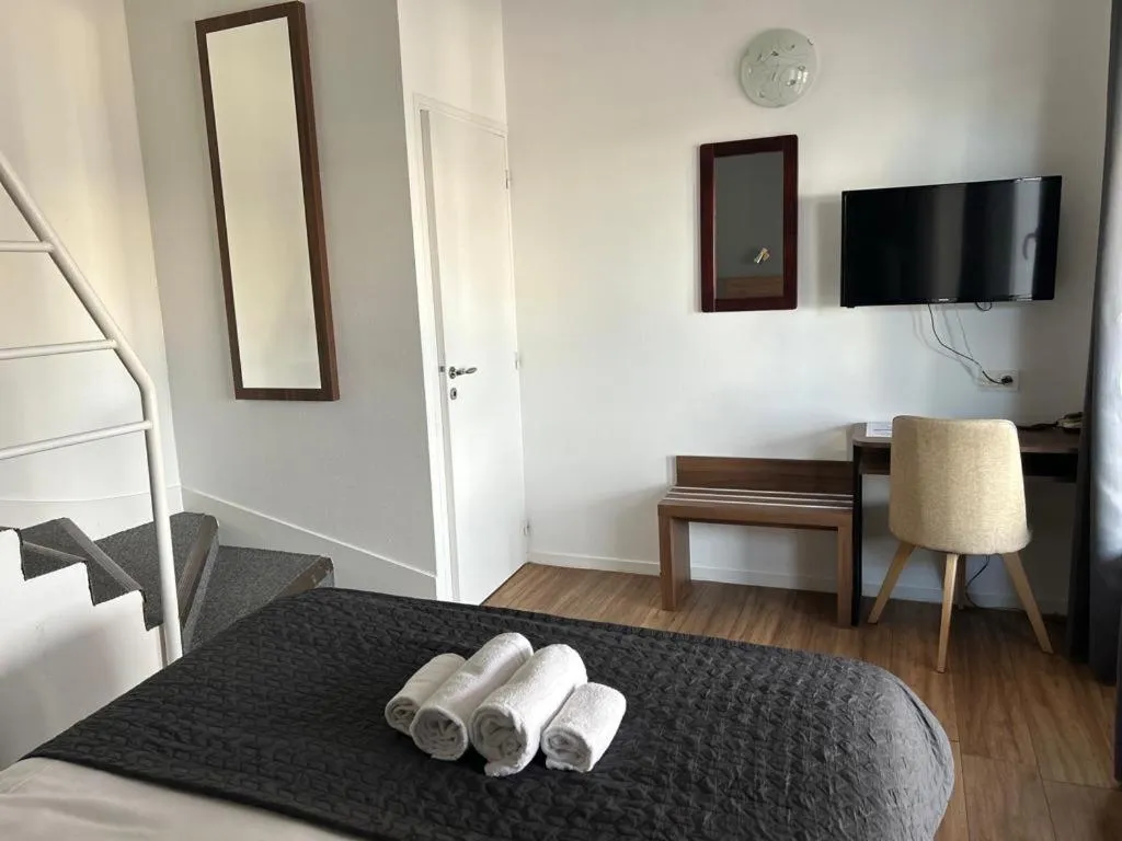 Bed in Hotel Moderne Vichy Soirée étape