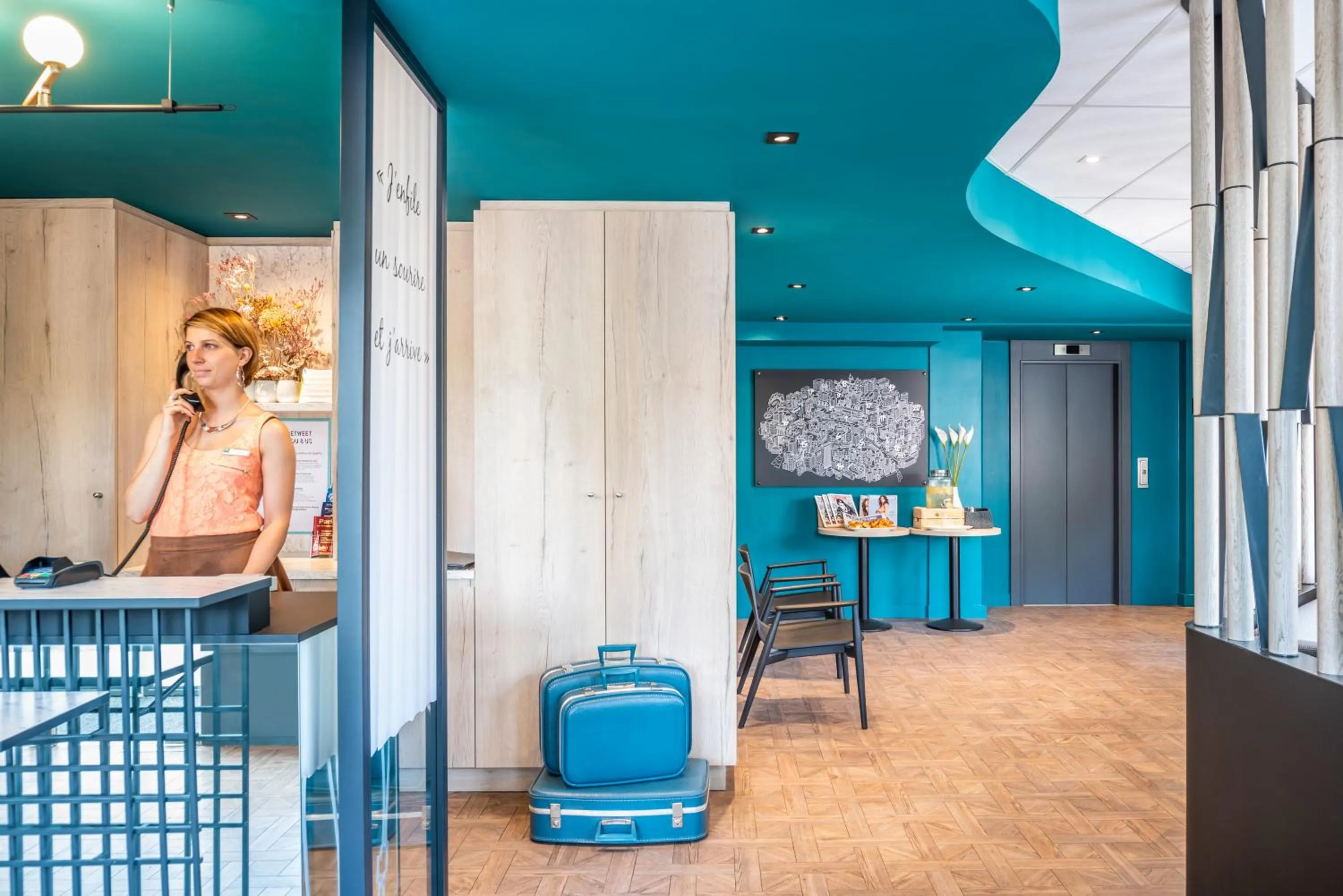 Living room in ibis Styles Sceaux Paris Sud