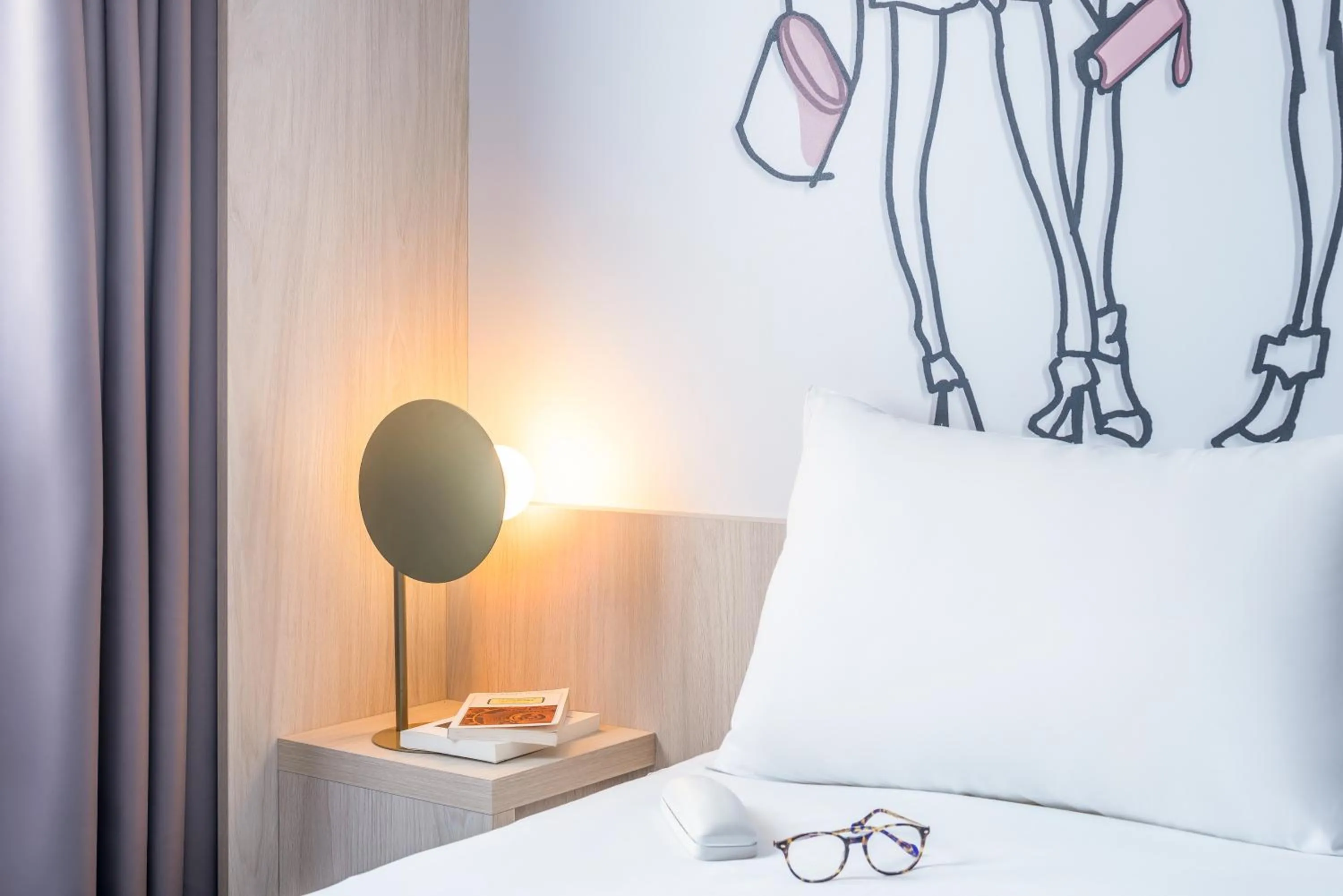 Bed in ibis Styles Sceaux Paris Sud