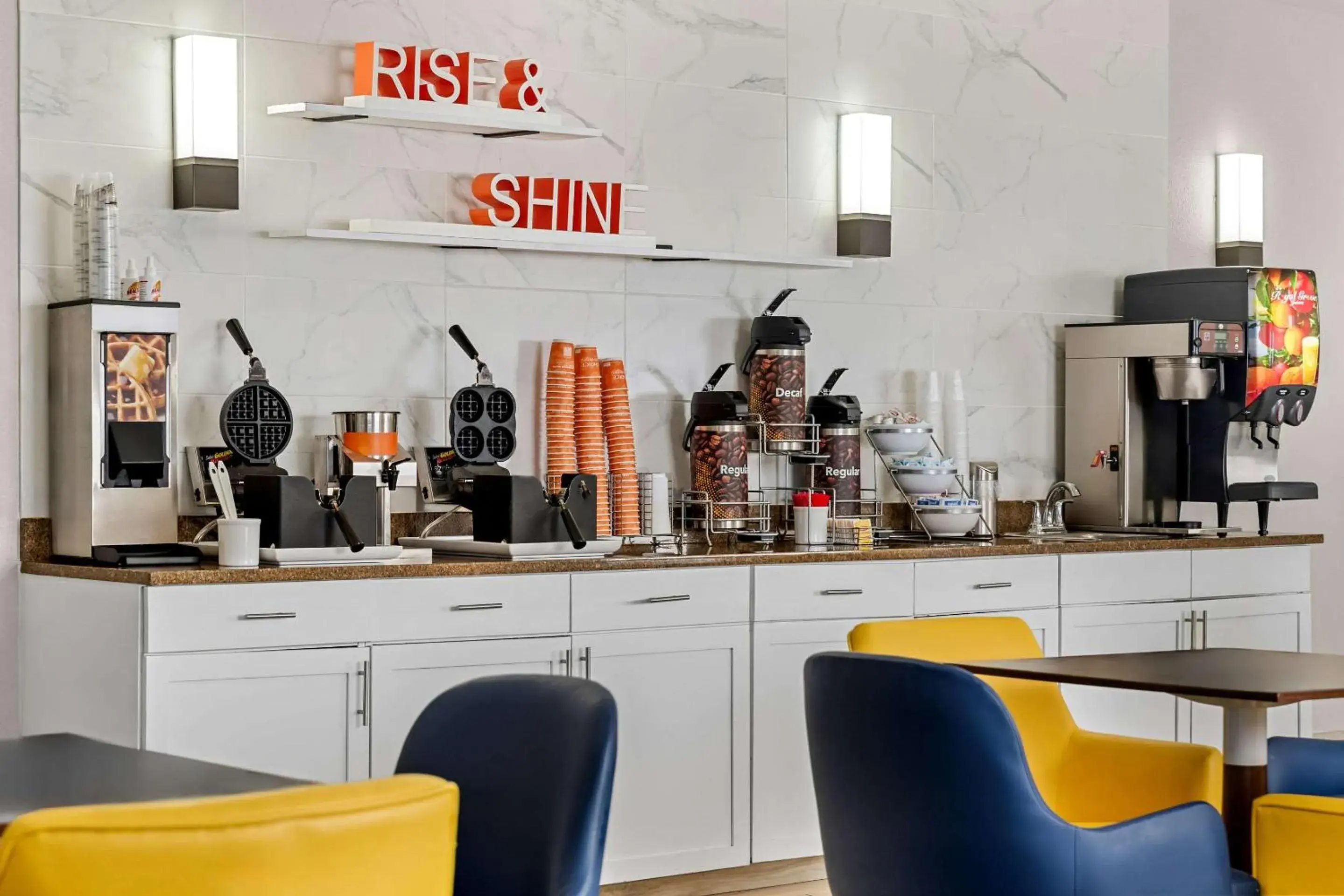 Breakfast in Comfort Suites Denver North - Westminster Breakfast in Comfort Suites Denver North - Westminster