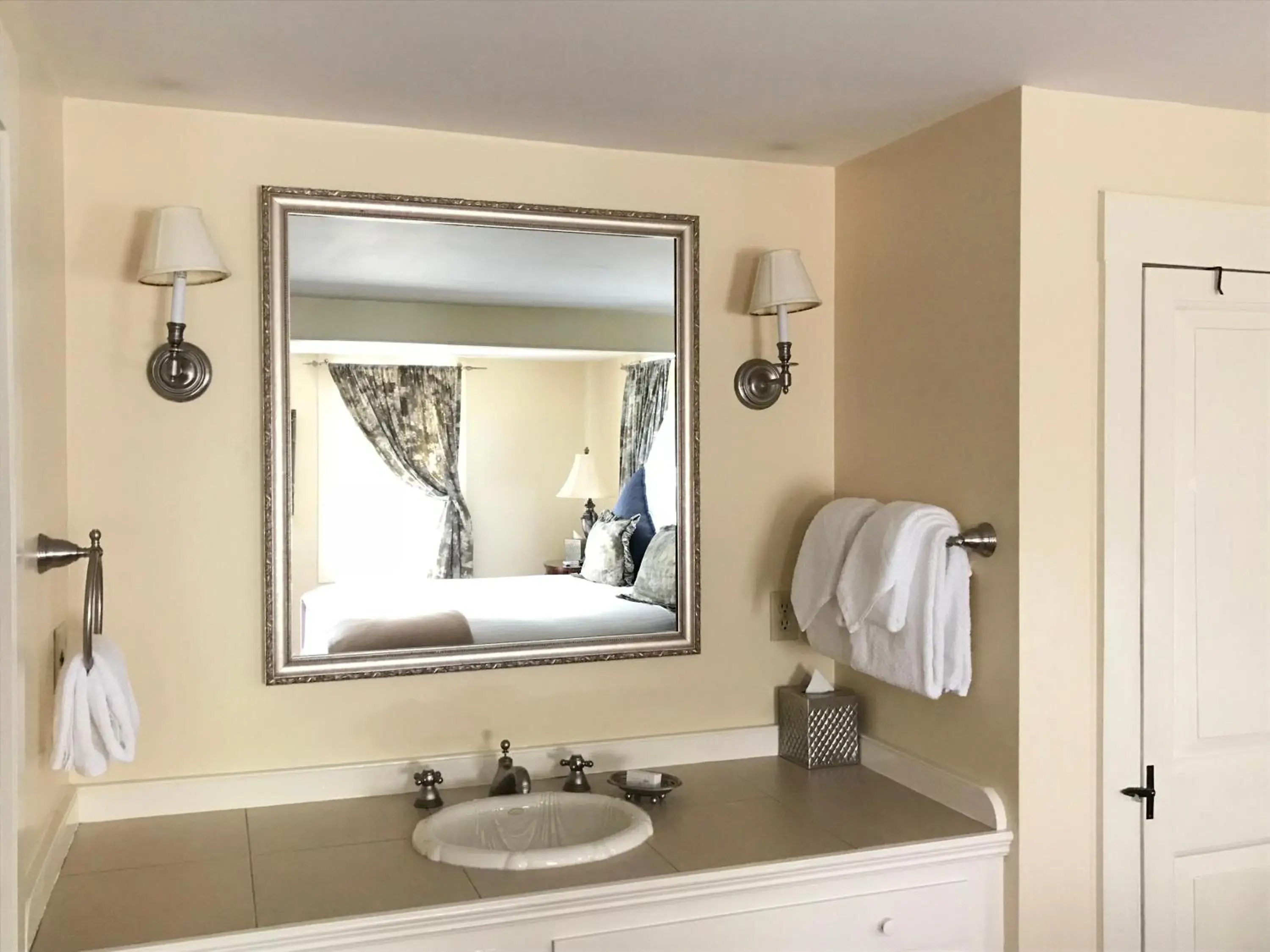 Admiral Farragut Inn Admiral Farragut Inn