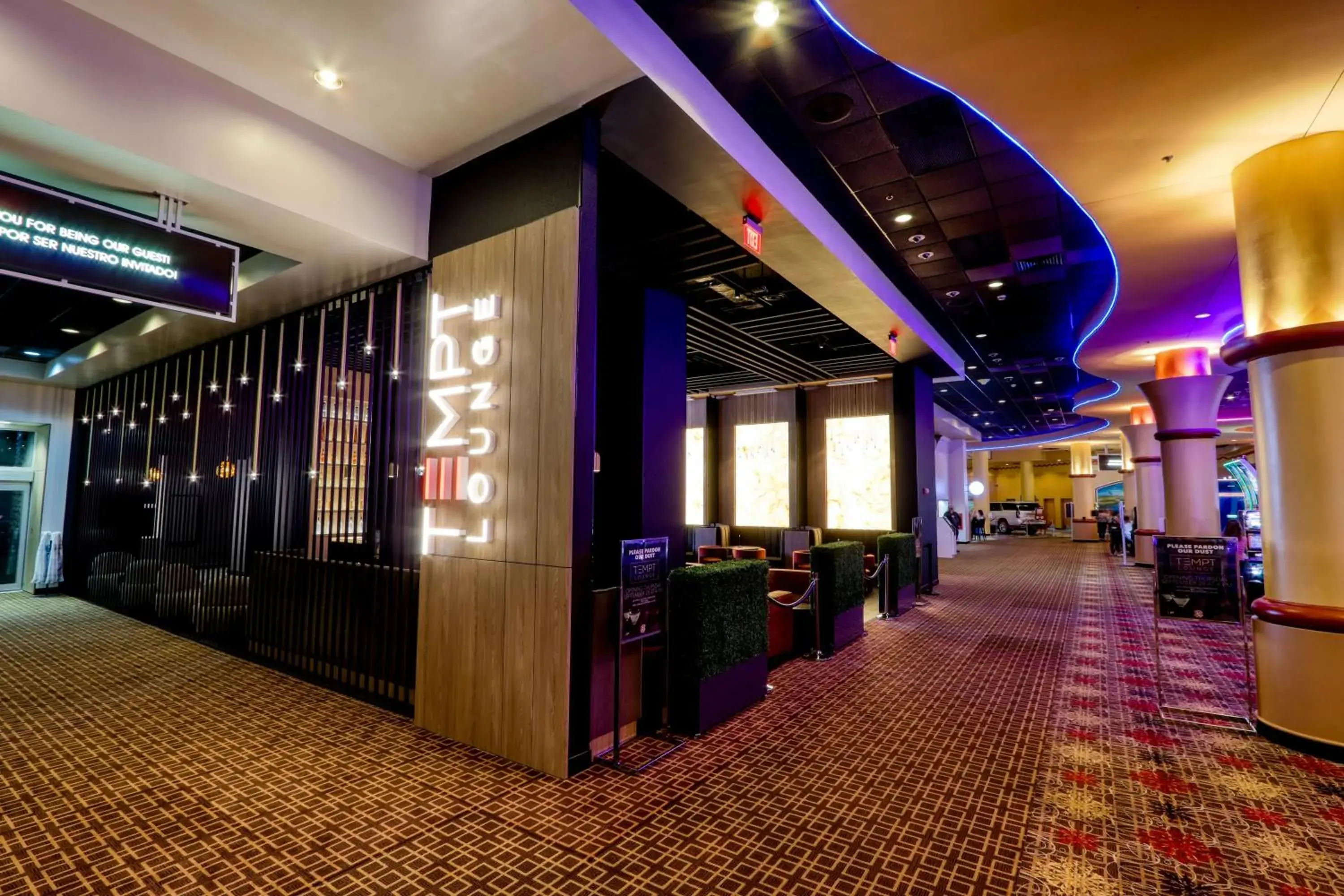 Lounge or bar in Miccosukee Casino & Resort Lounge or bar in Miccosukee Casino & Resort