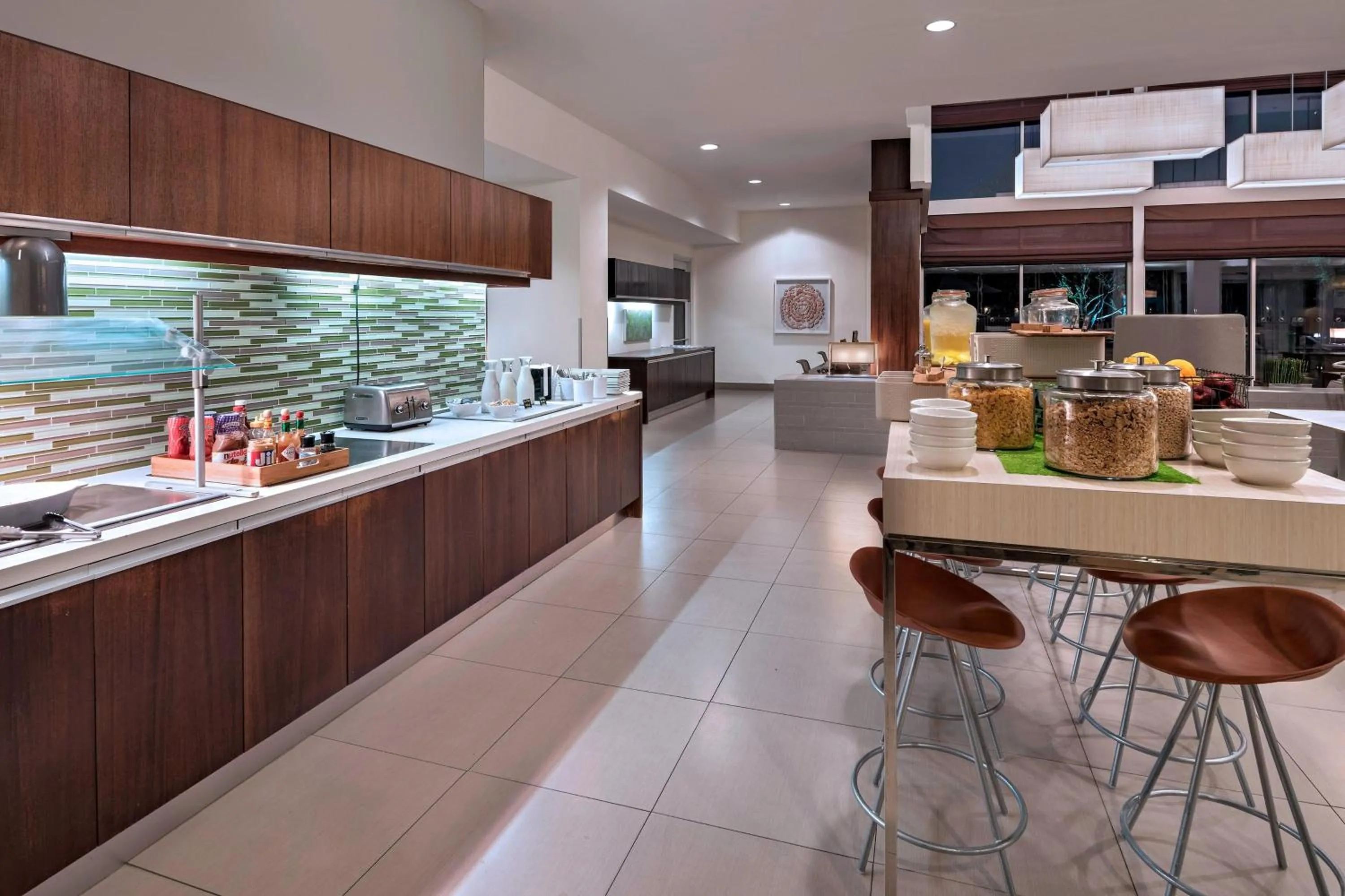 Breakfast in Element Houston Vintage Park