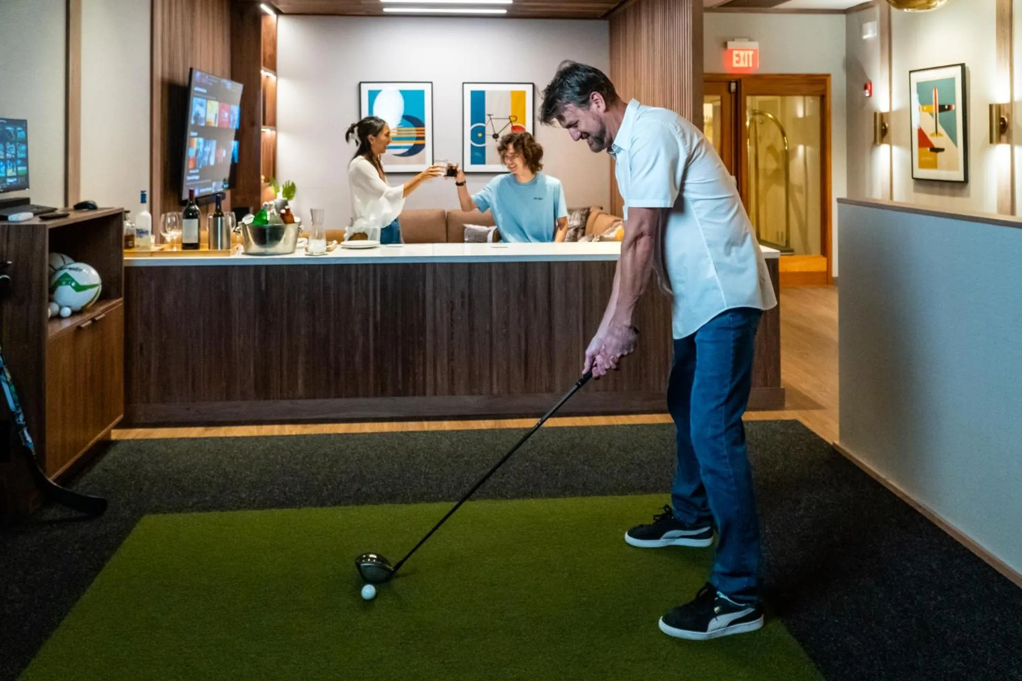 Game Room in Lotus Honolulu at Diamond Head