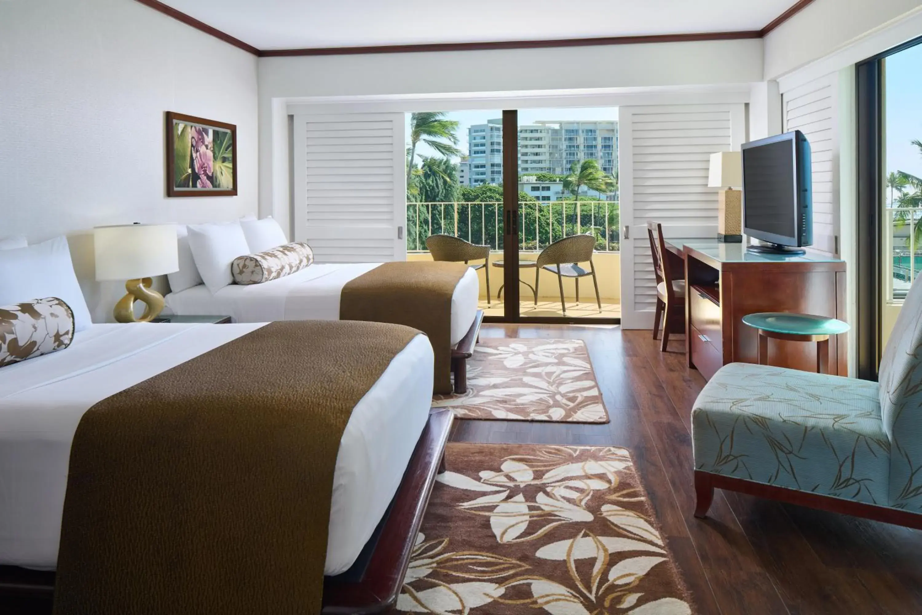 Partial Ocean View 2 Doubles in Lotus Honolulu at Diamond Head Partial Ocean View 2 Doubles in Lotus Honolulu at Diamond Head