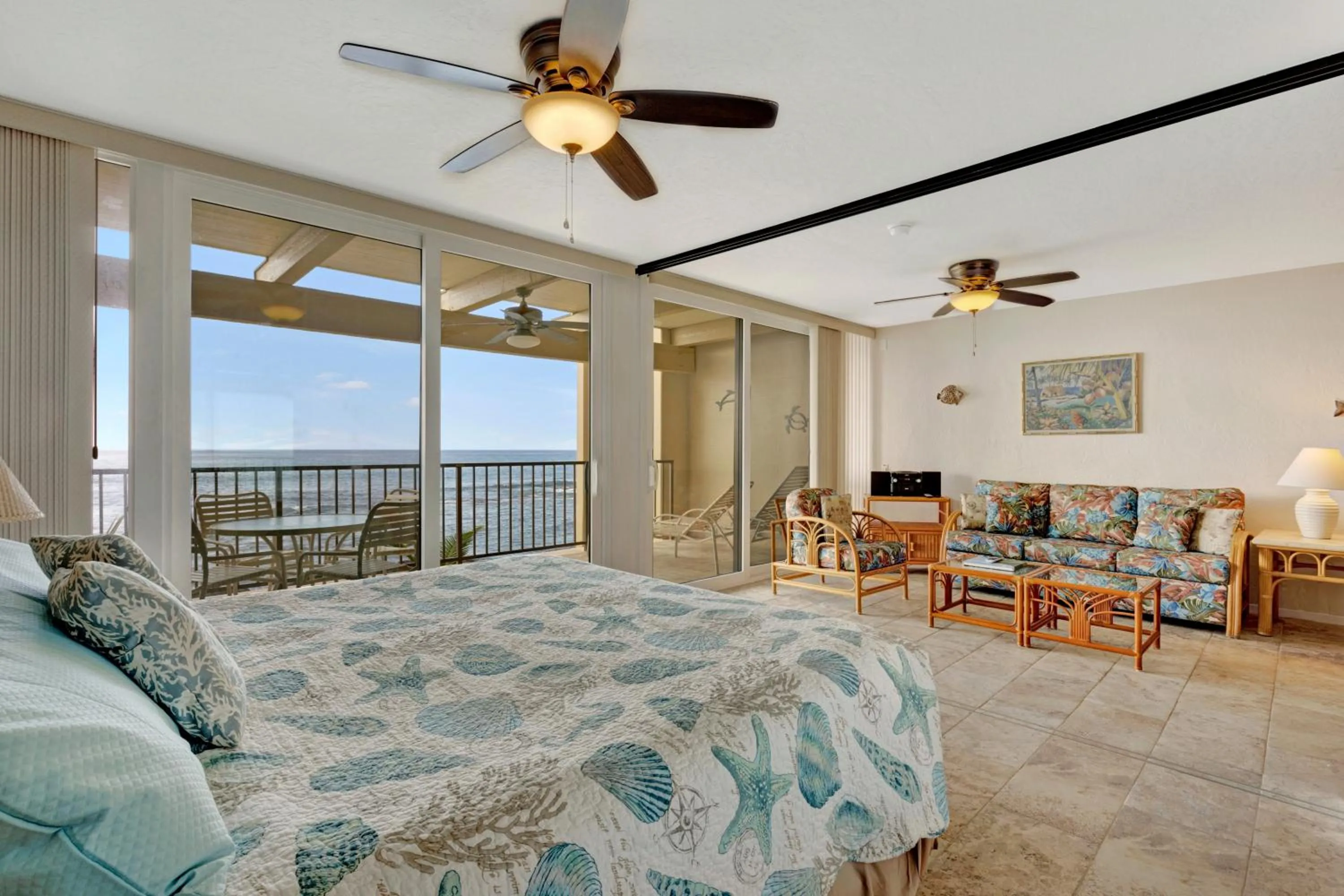 Bedroom, Bed in Castle Kona Bali Kai