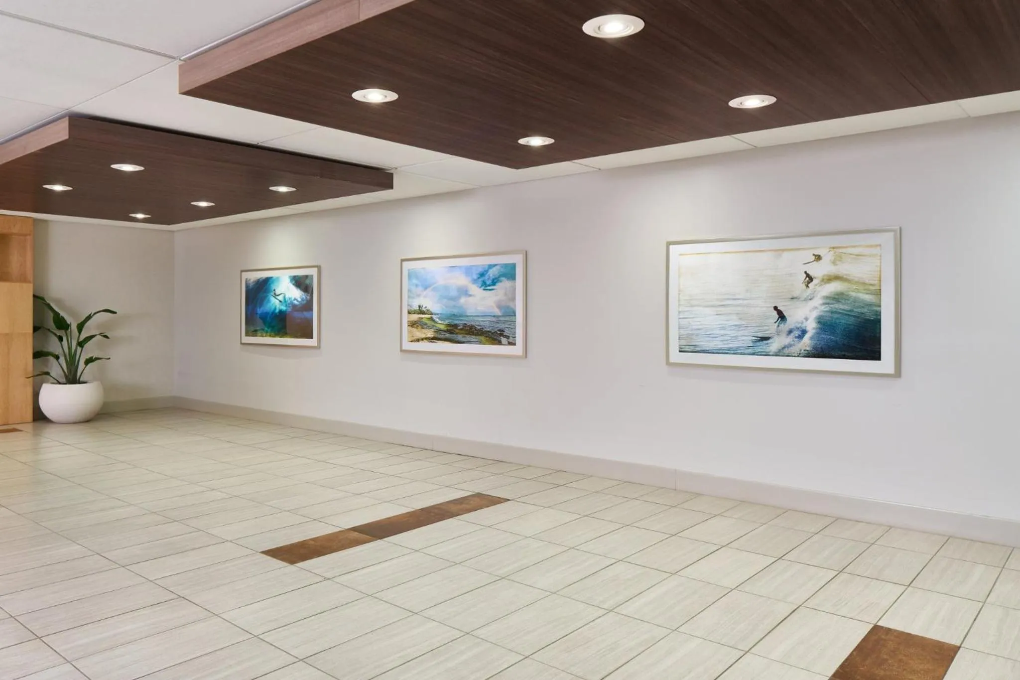 Meeting/conference room in Holiday Inn Express Waikiki by IHG