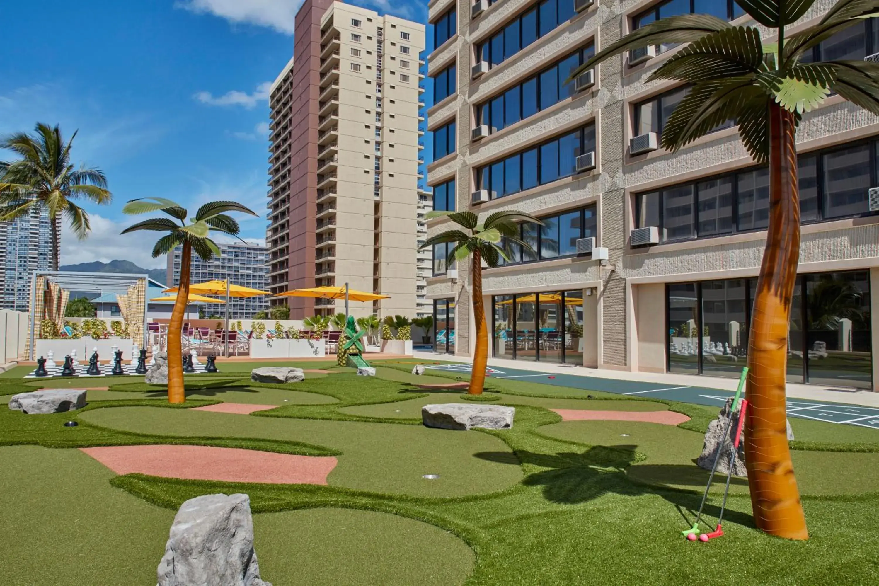 Property building in Holiday Inn Express Waikiki by IHG Property building in Holiday Inn Express Waikiki by IHG