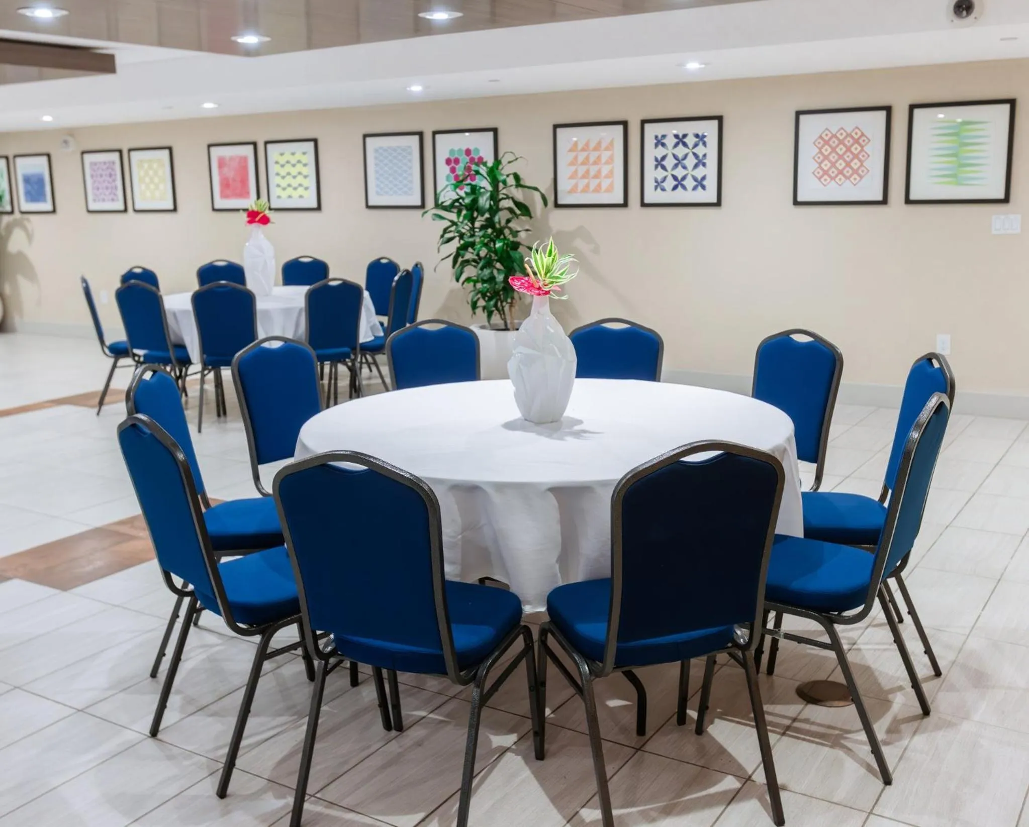Banquet/Function facilities in Holiday Inn Express Waikiki by IHG