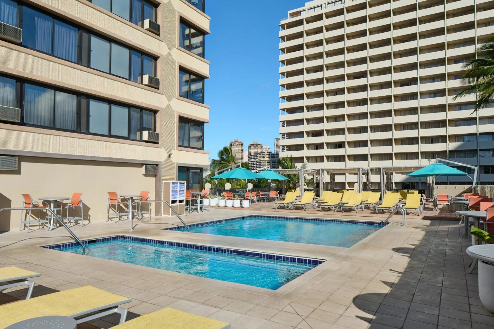 Swimming pool in Holiday Inn Express Waikiki by IHG