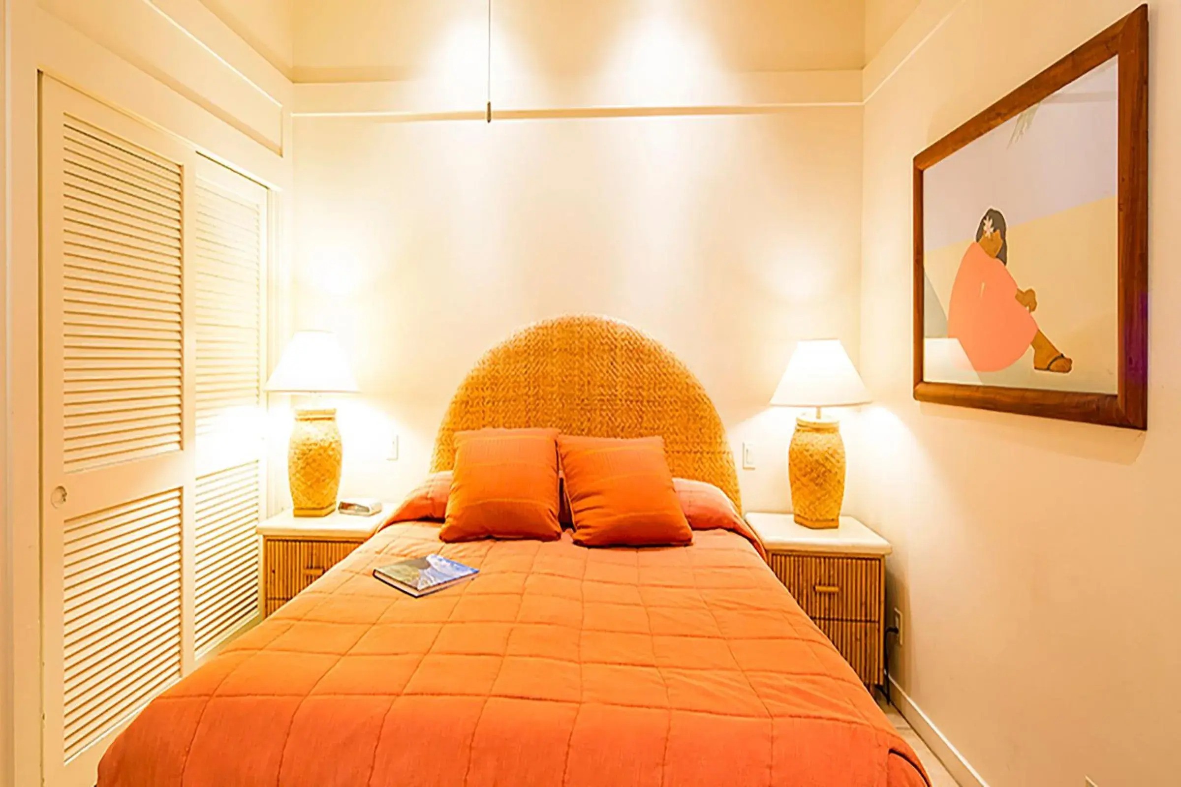 Bedroom, Bed in Kiahuna Plantation and Beach Bungalows by Castle Bedroom, Bed in Kiahuna Plantation and Beach Bungalows by Castle