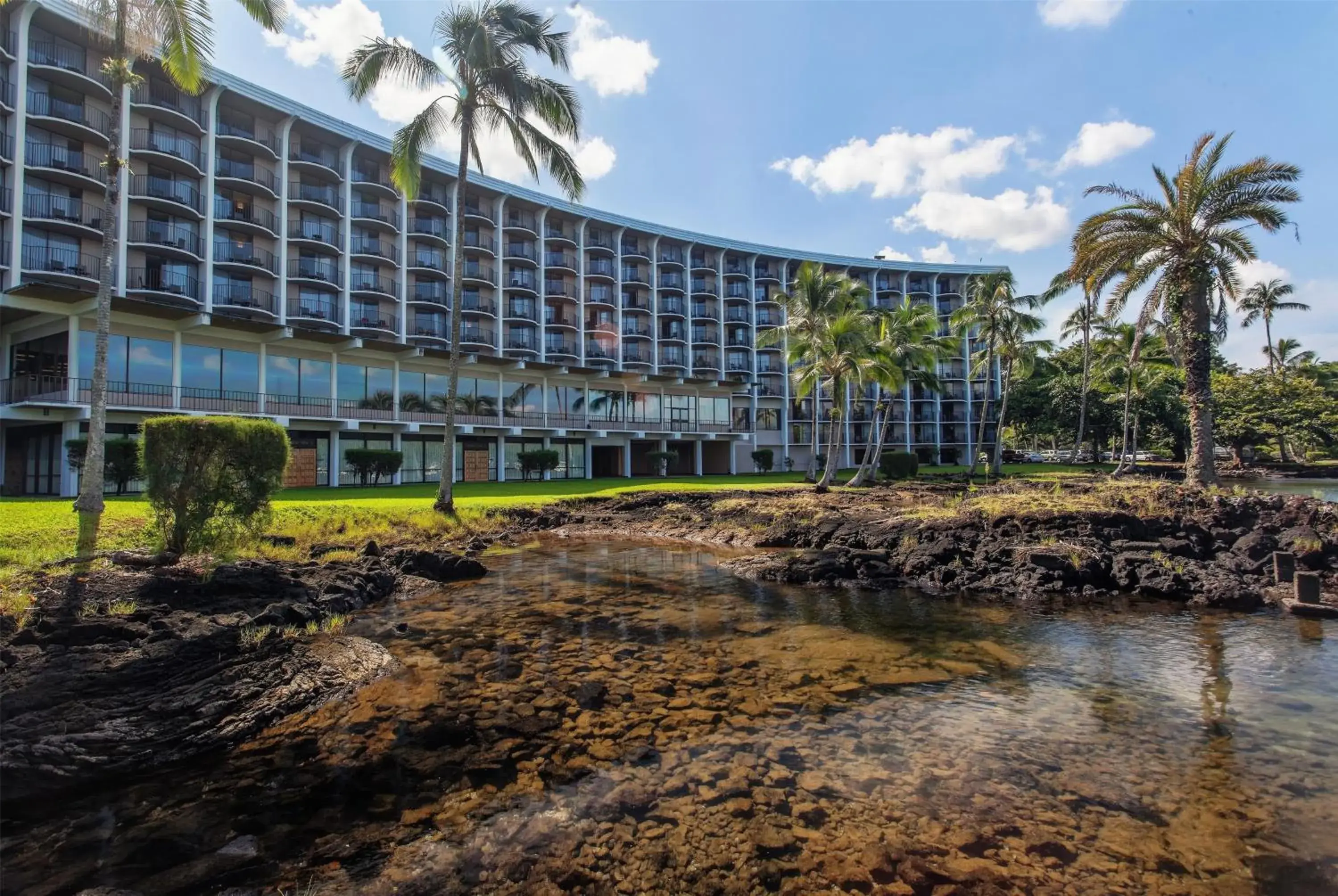 Property building in Hilo Hawaiian Hotel, Trademark Collection by Wyndham Property building in Hilo Hawaiian Hotel, Trademark Collection by Wyndham