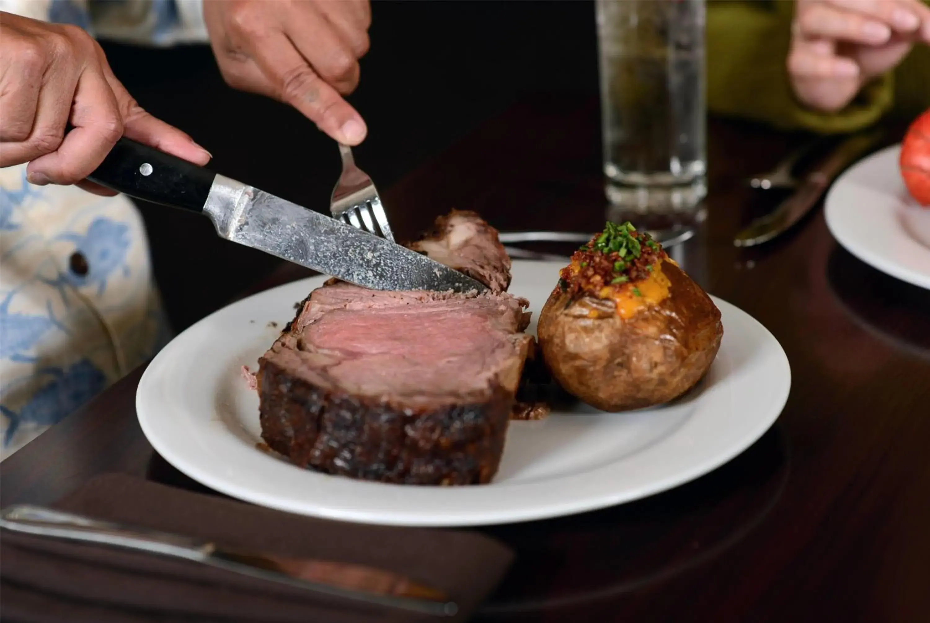 Restaurant/places to eat in Hilo Hawaiian Hotel, Trademark Collection by Wyndham Restaurant/places to eat in Hilo Hawaiian Hotel, Trademark Collection by Wyndham