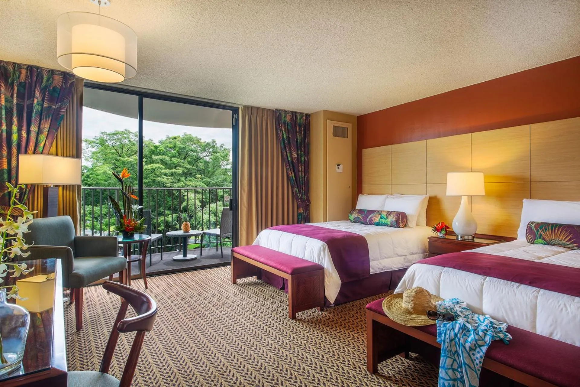 Bed in Hilo Hawaiian Hotel, Trademark Collection by Wyndham
