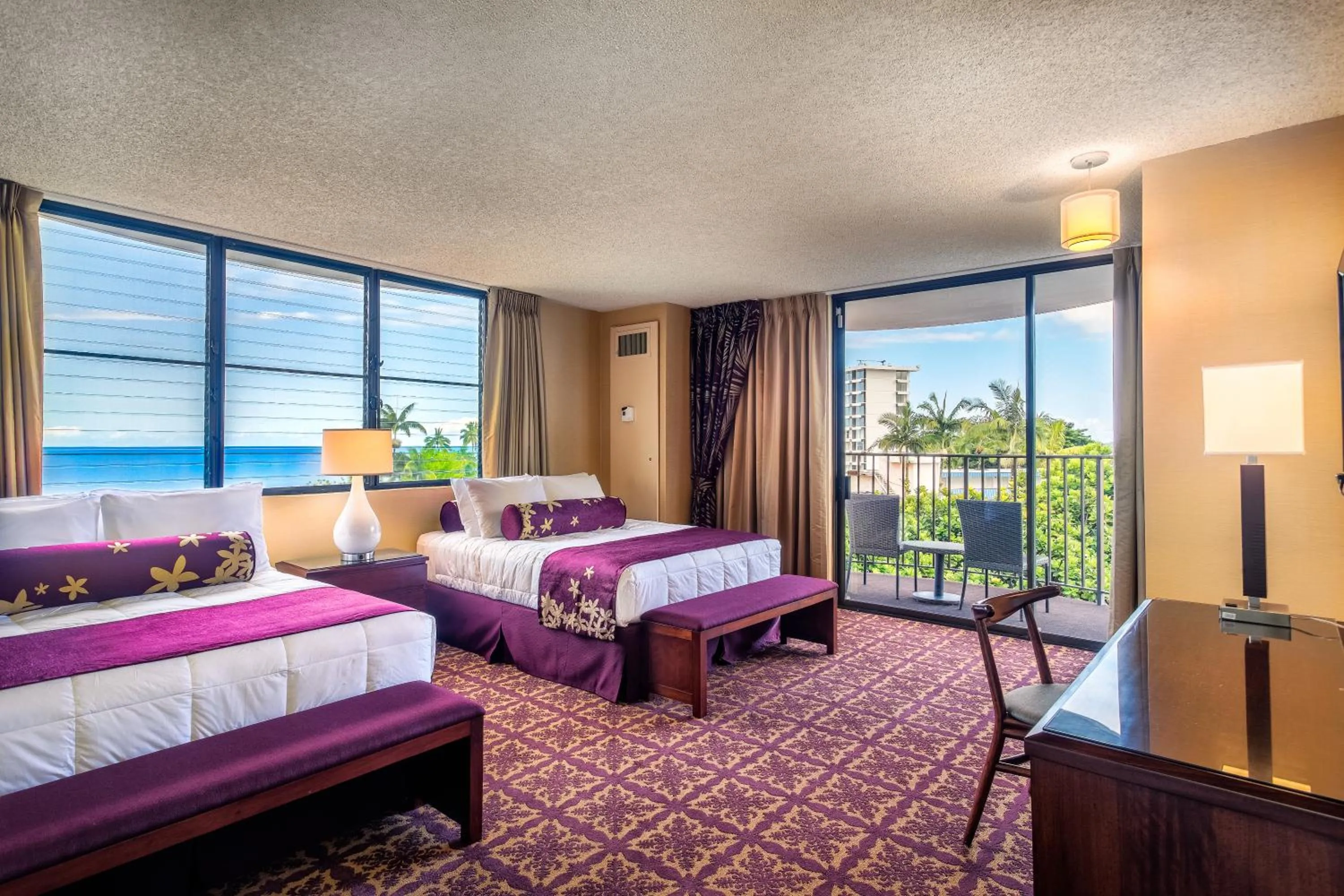 View (from property/room), Bed in Hilo Hawaiian Hotel, Trademark Collection by Wyndham