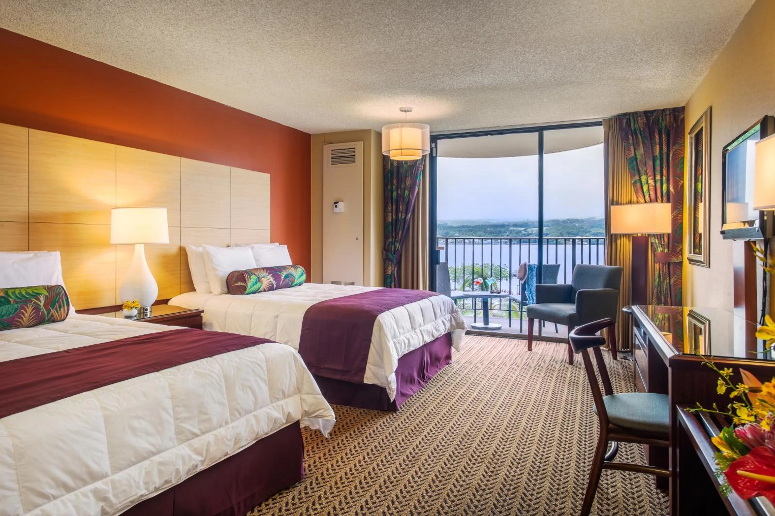 Bedroom, Bed in Hilo Hawaiian Hotel, Trademark Collection by Wyndham