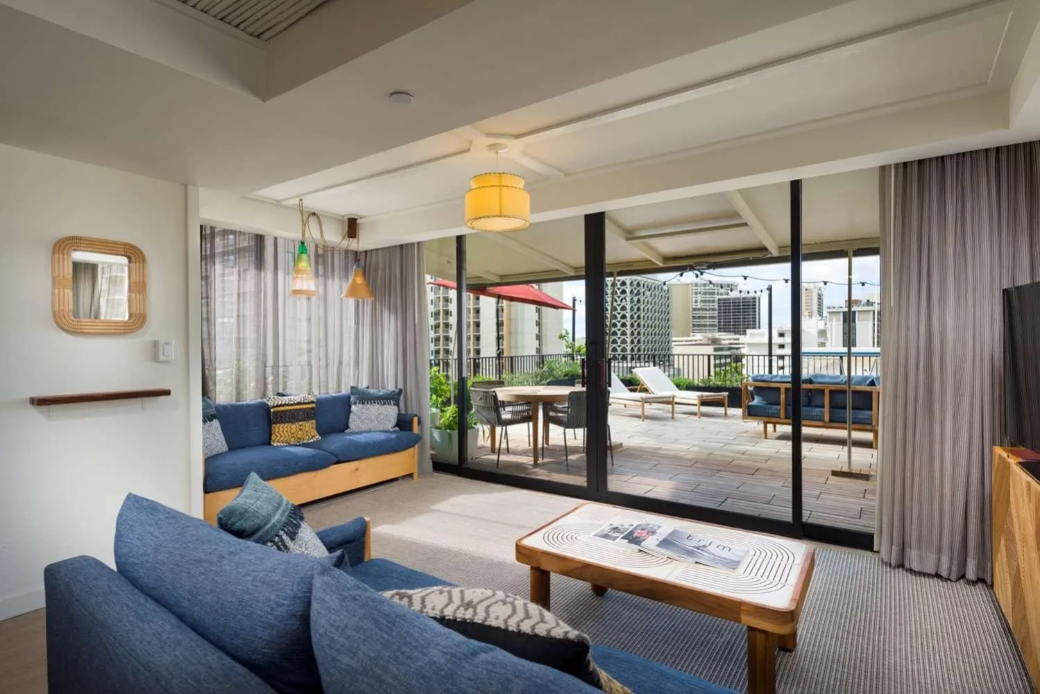 Patio in The Surfjack Hotel & Swim Club